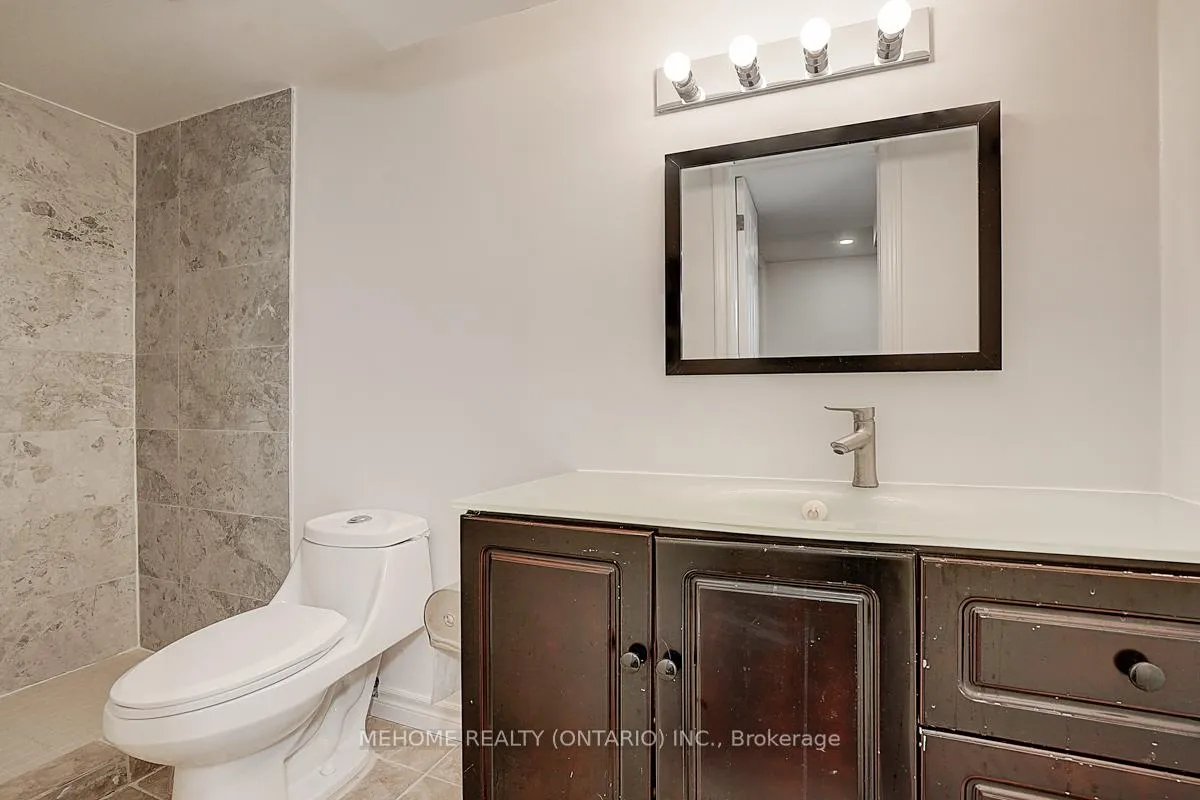 Photo 46 of 40 Westminster Circle, Barrie, Innis-Shore — HOMEH
