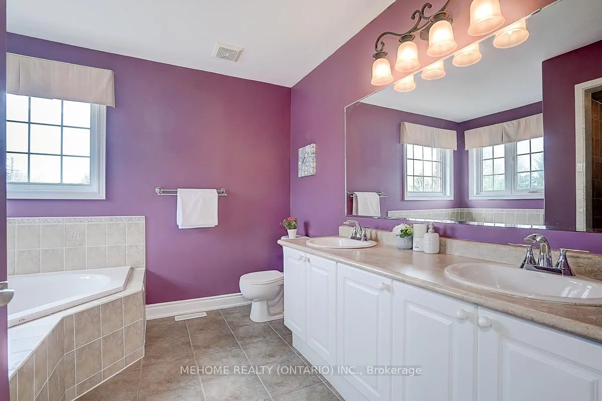 Photo 49 of 40 Westminster Circle, Barrie, Innis-Shore — HOMEH