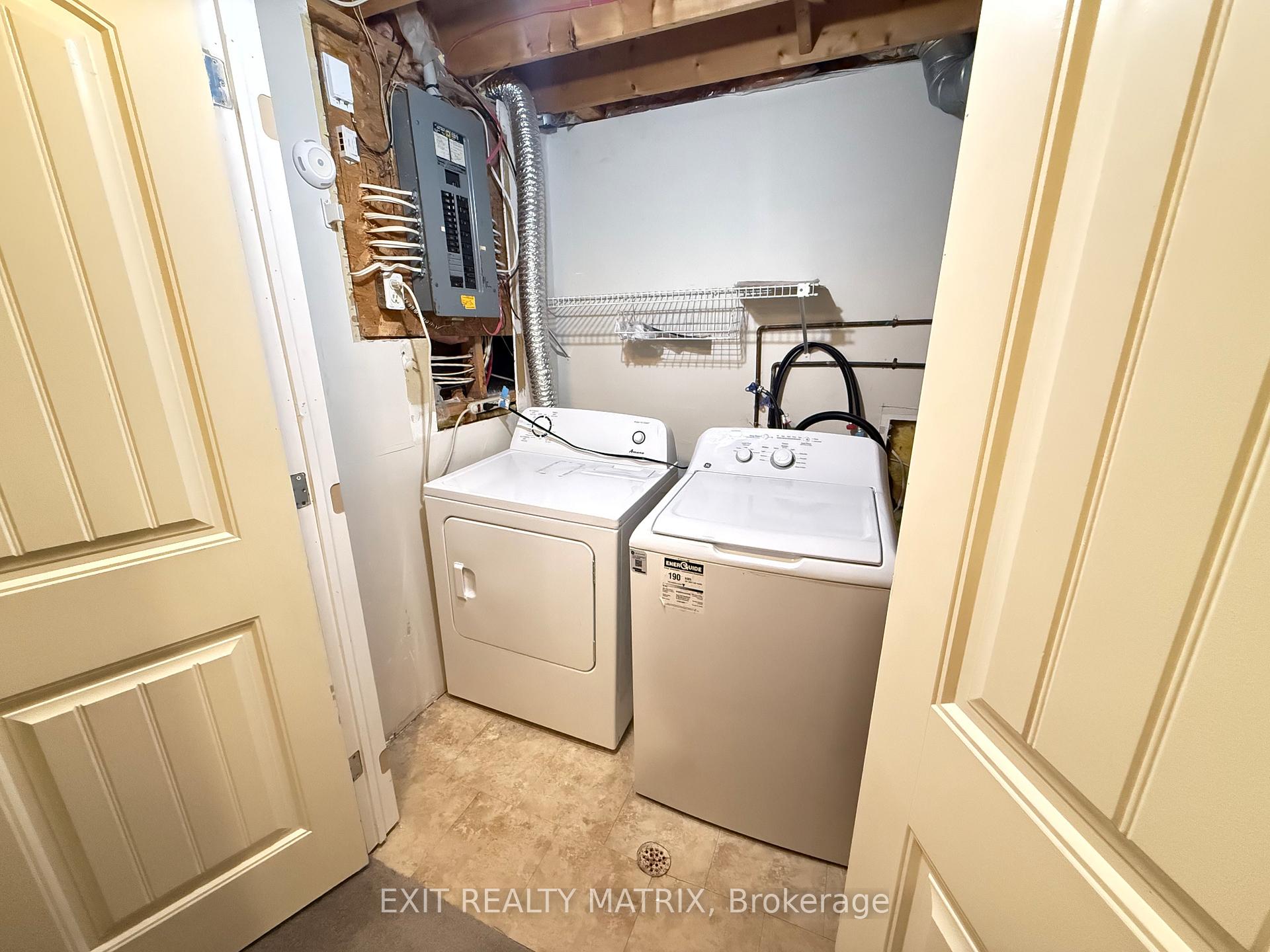 Photo 13 of 712 Mathieu Way, Ottawa, Fallingbrook/Pineridge — HOMEH