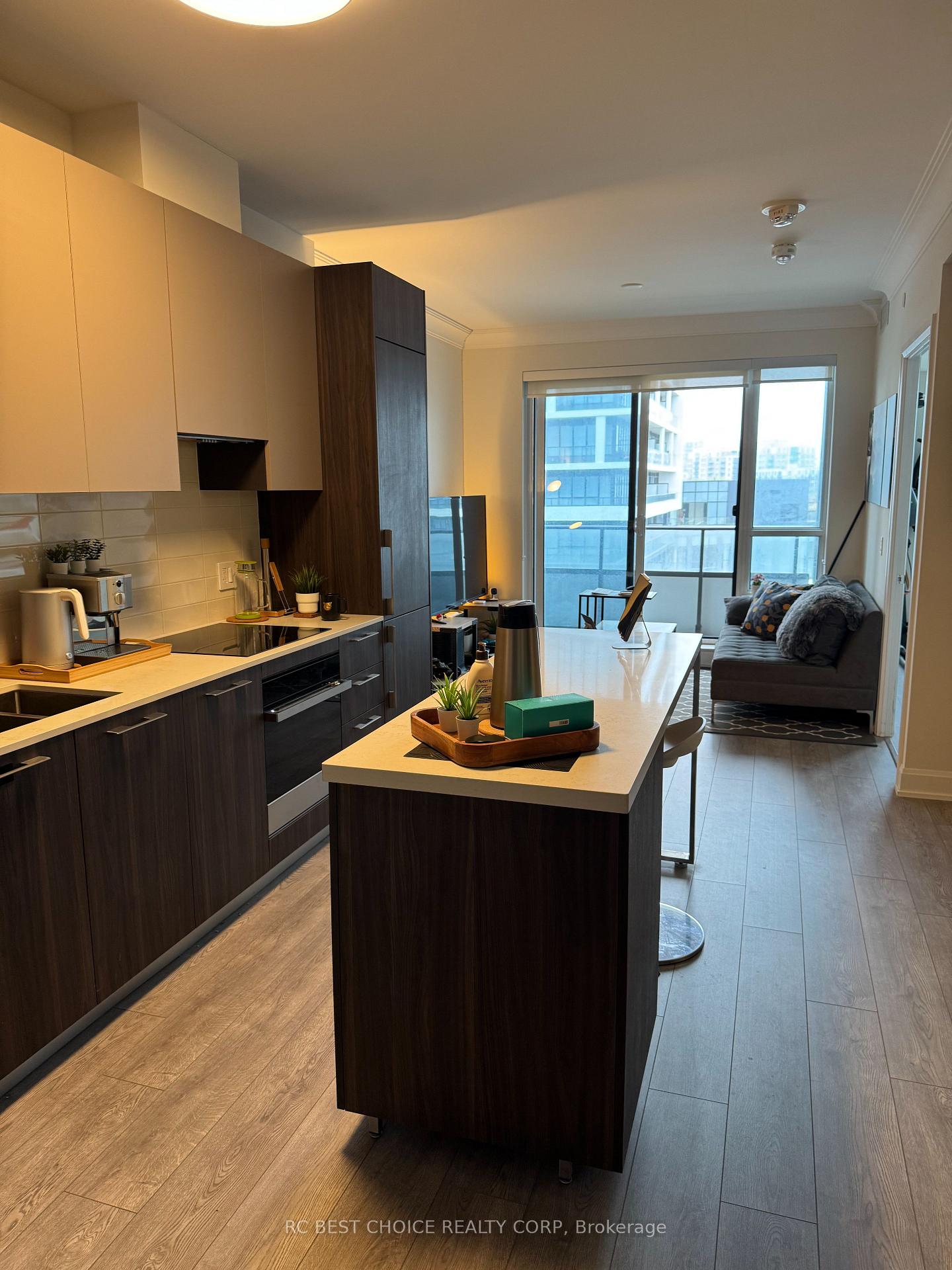 Photo 9 of Unit 627, 38 Water Walk Drive, Markham, Unionville — HOMEH