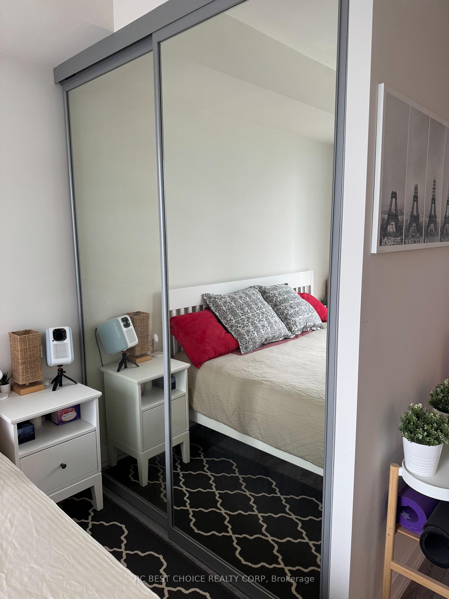 Photo 8 of Unit 627, 38 Water Walk Drive, Markham, Unionville — HOMEH