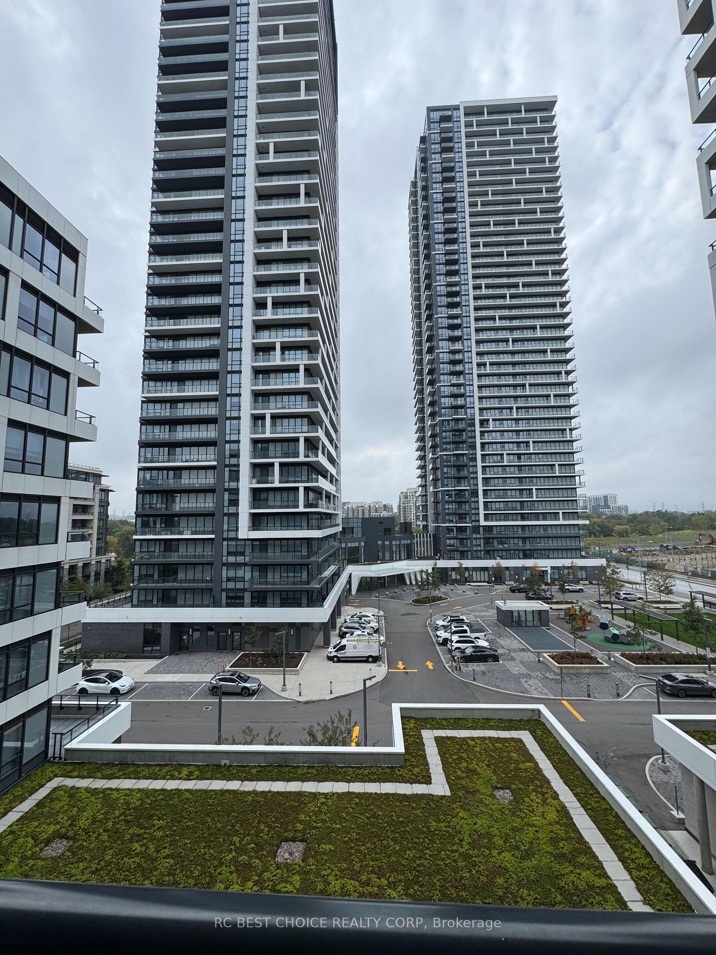Photo 26 of Unit 627, 38 Water Walk Drive, Markham, Unionville — HOMEH
