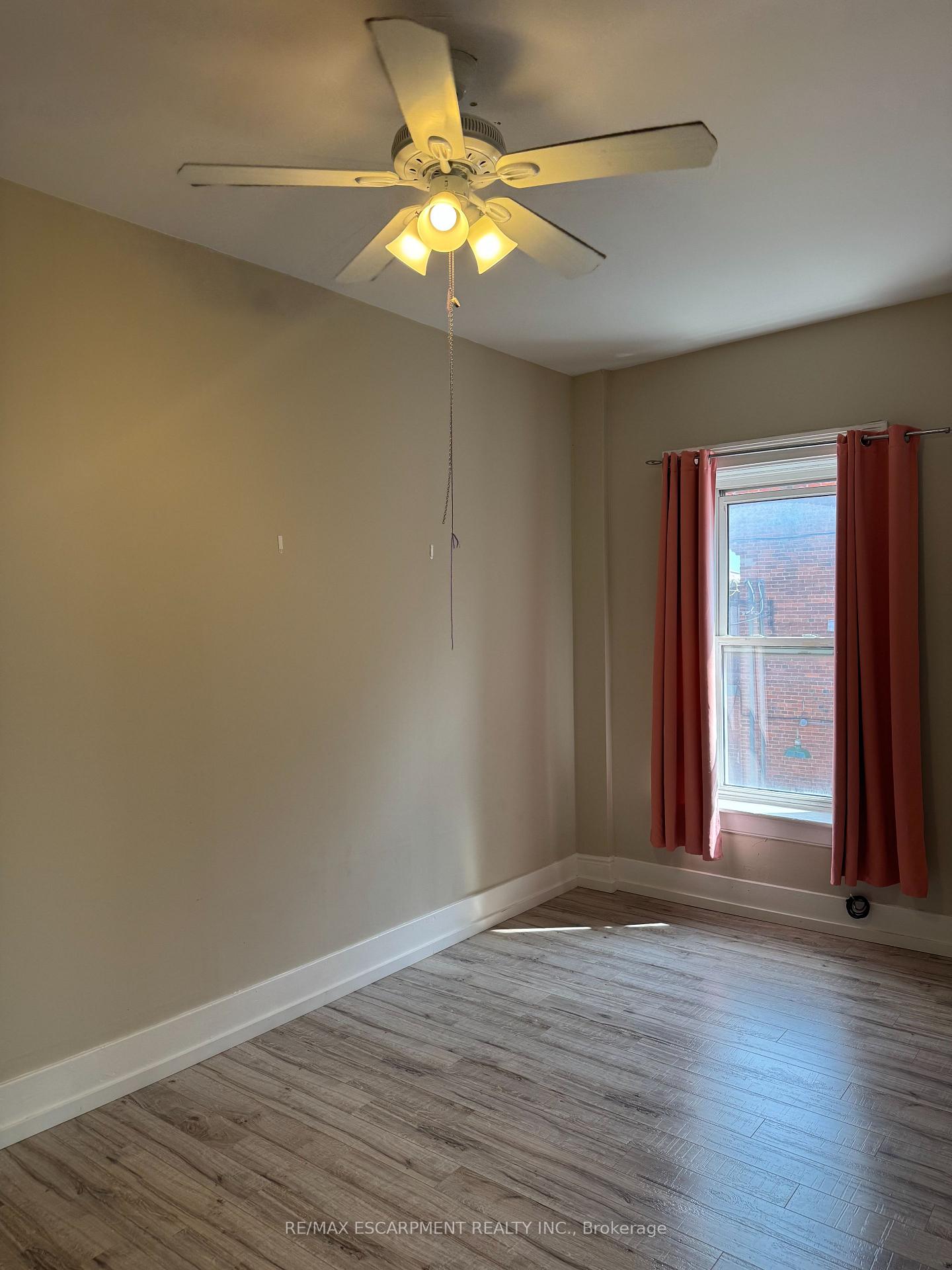 Photo 11 of Unit 1, 4973 King Street, Lincoln, Beamsville — HOMEH