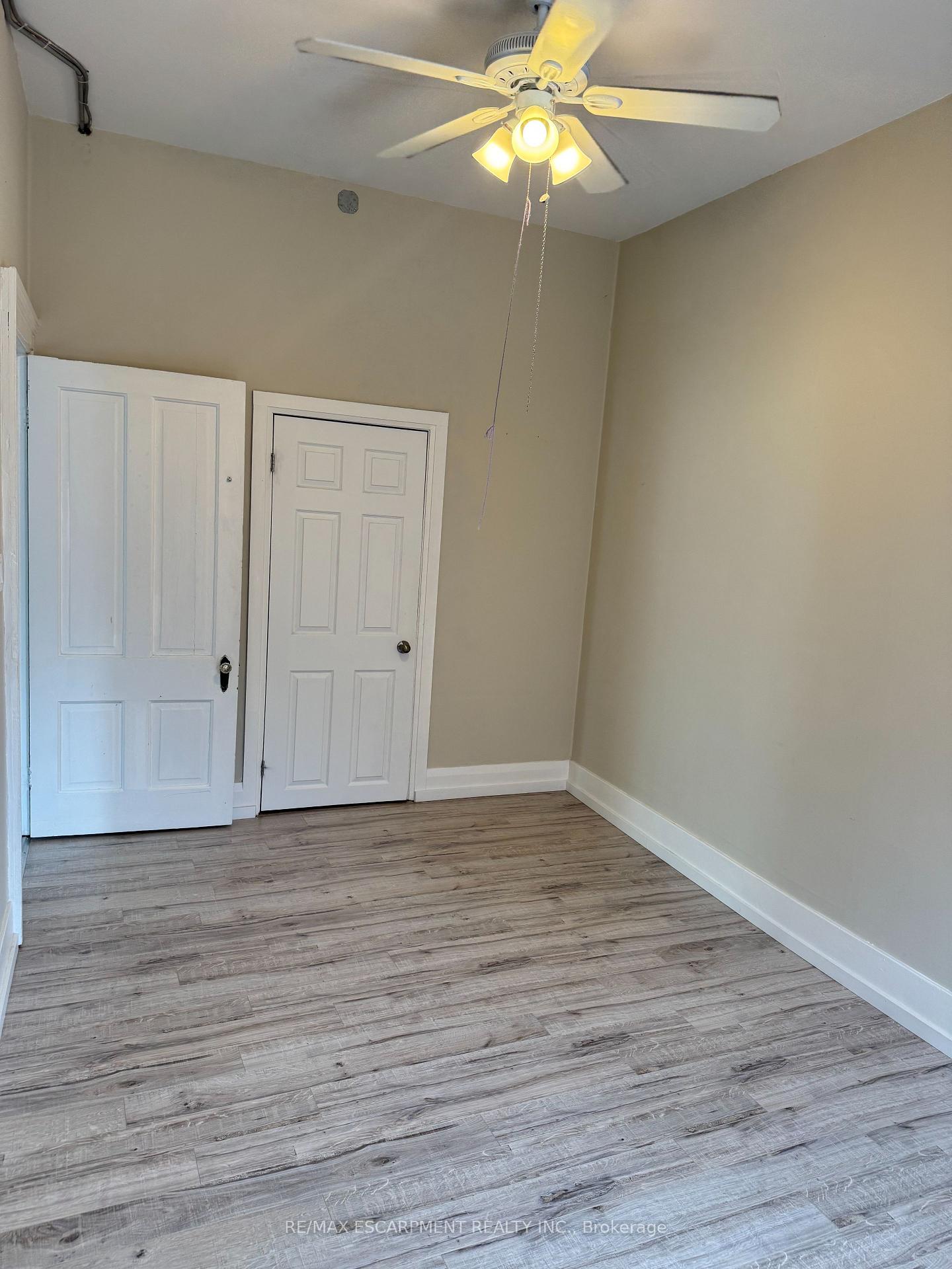 Photo 12 of Unit 1, 4973 King Street, Lincoln, Beamsville — HOMEH
