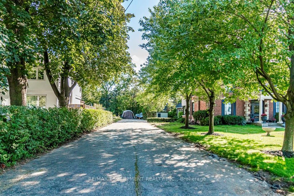 Photo 10 of 182 Concession Street, Hamilton, Centremount — HOMEH