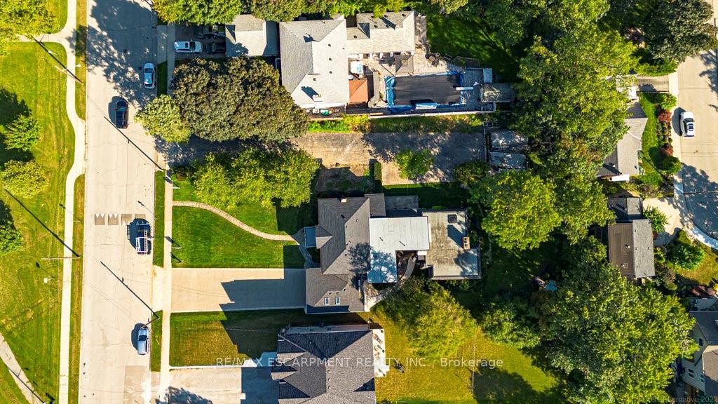 Photo 13 of 182 Concession Street, Hamilton, Centremount — HOMEH
