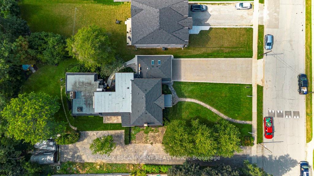 Photo 15 of 182 Concession Street, Hamilton, Centremount — HOMEH