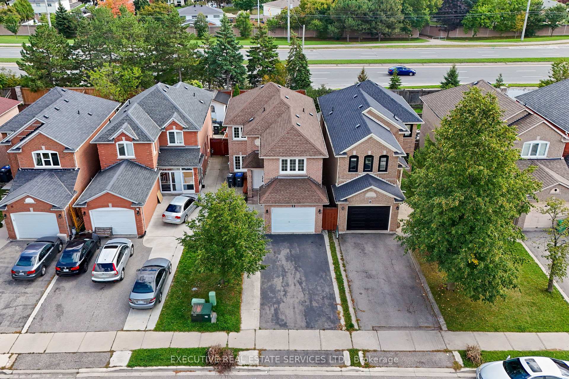 Photo 10 of 11 Upwood Place, Brampton, Sandringham-Wellington — HOMEH