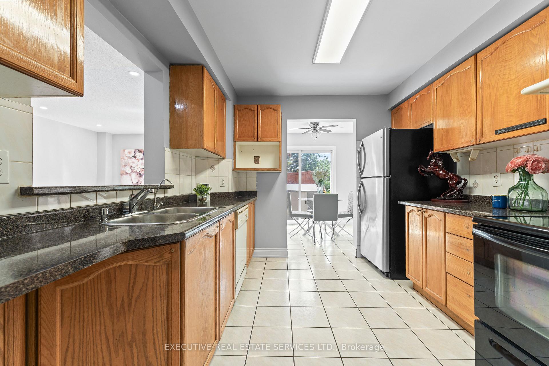 Photo 18 of 11 Upwood Place, Brampton, Sandringham-Wellington — HOMEH