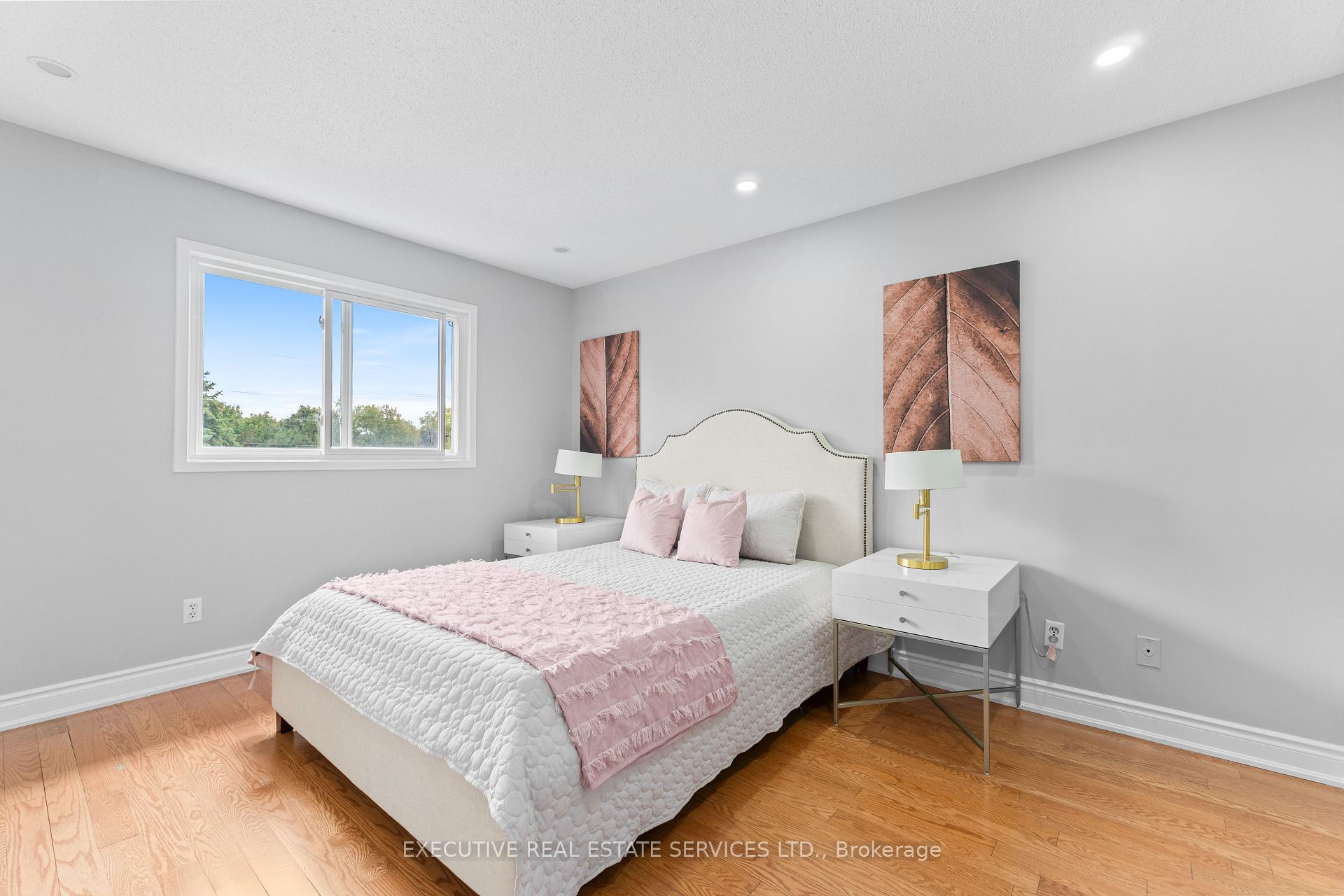 Photo 11 of 11 Upwood Place, Brampton, Sandringham-Wellington — HOMEH