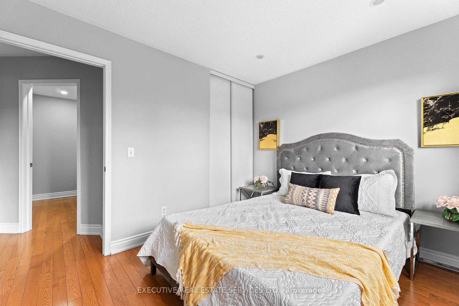 Photo 21 of 11 Upwood Place, Brampton, Sandringham-Wellington — HOMEH