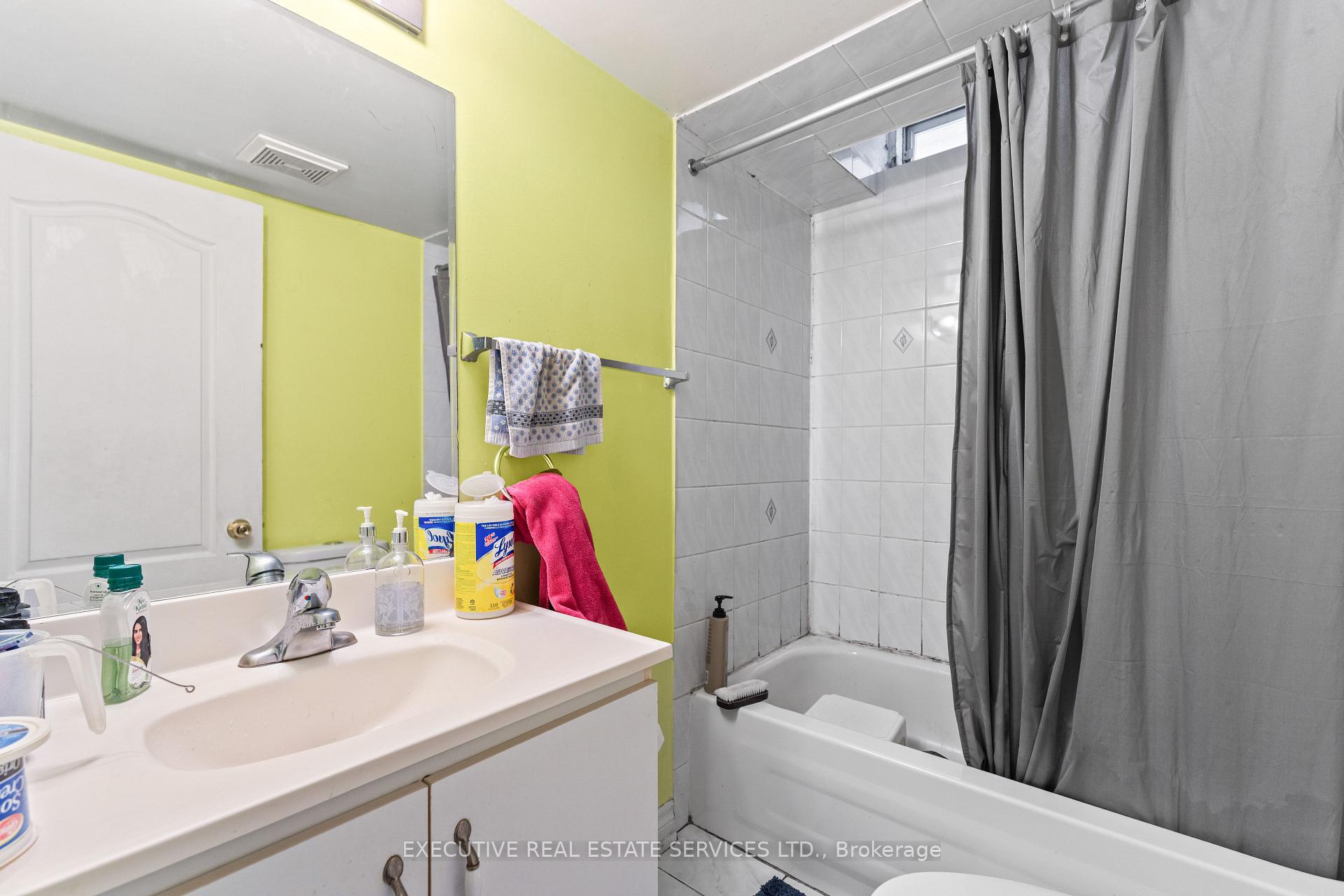 Photo 28 of 11 Upwood Place, Brampton, Sandringham-Wellington — HOMEH