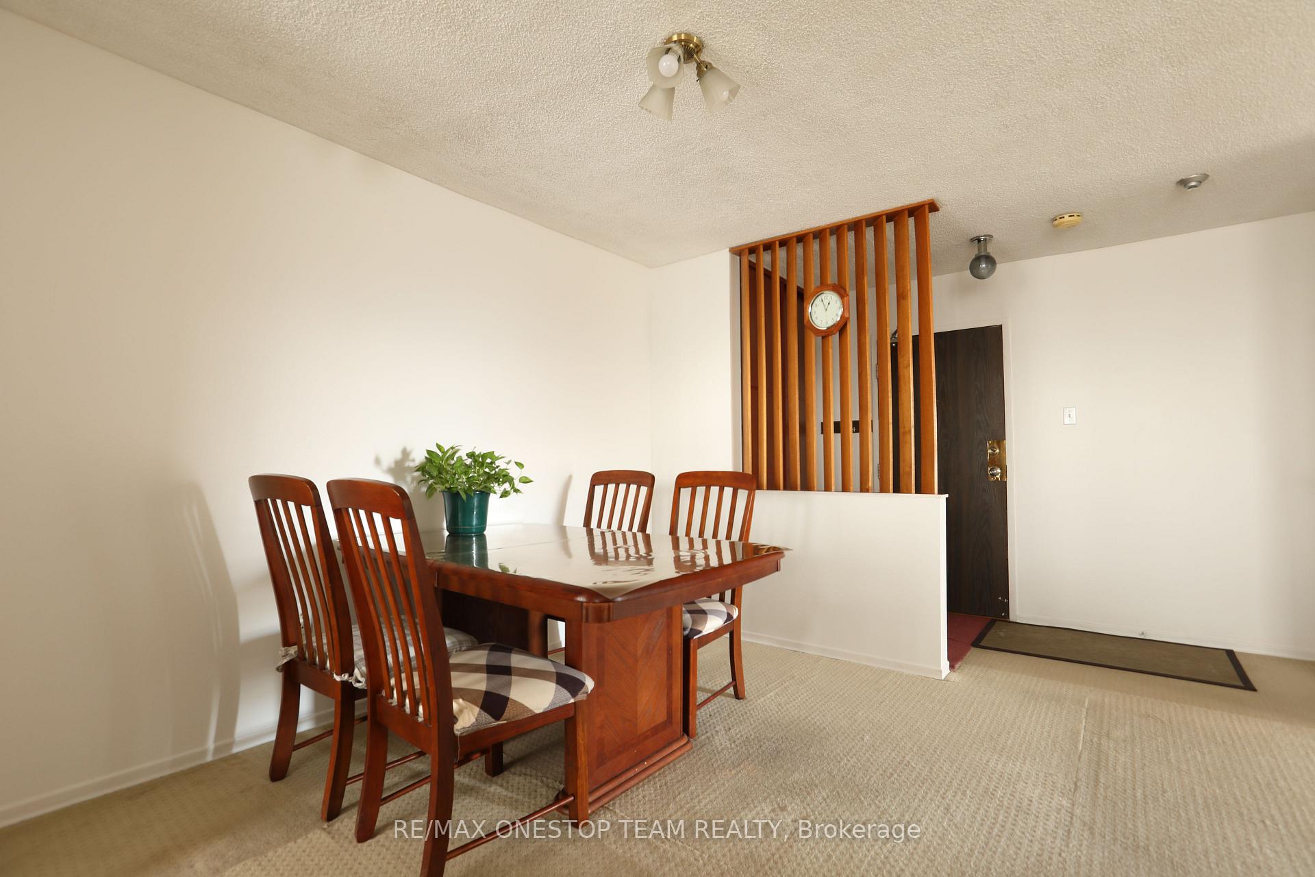 Photo 4 of Unit 402, 4 Kings Cross Road, Brampton, Queen Street Corridor — HOMEH