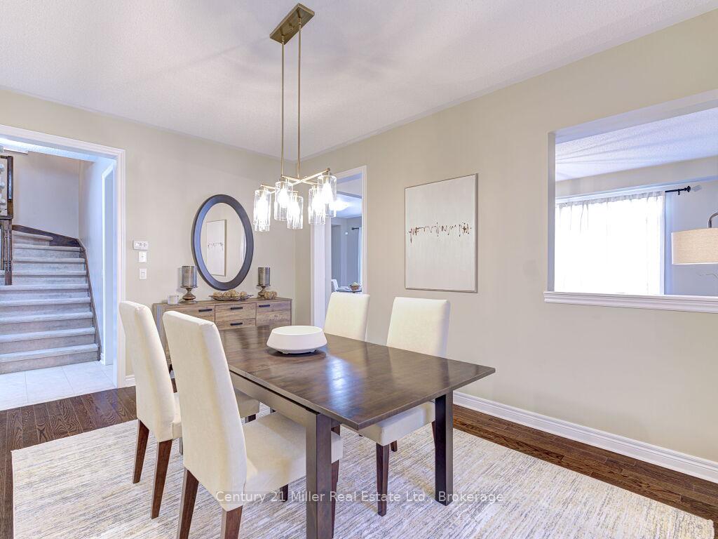 Photo 8 of 3268 Sealey Crescent, Burlington, Alton — HOMEH