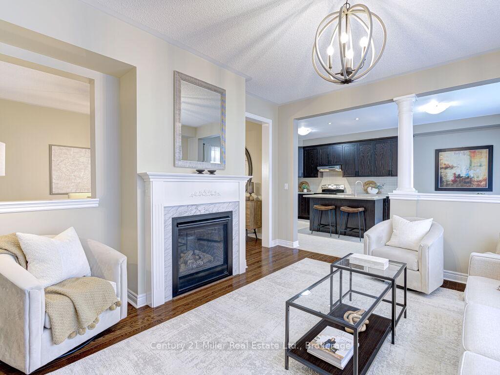 Photo 10 of 3268 Sealey Crescent, Burlington, Alton — HOMEH