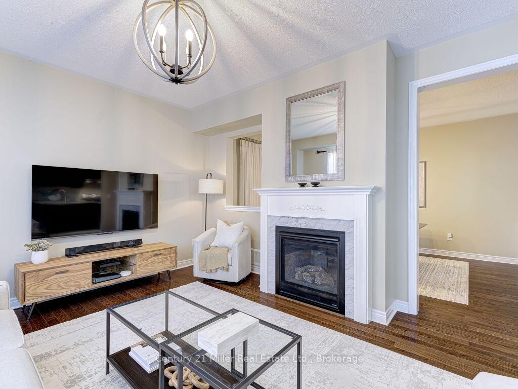Photo 11 of 3268 Sealey Crescent, Burlington, Alton — HOMEH