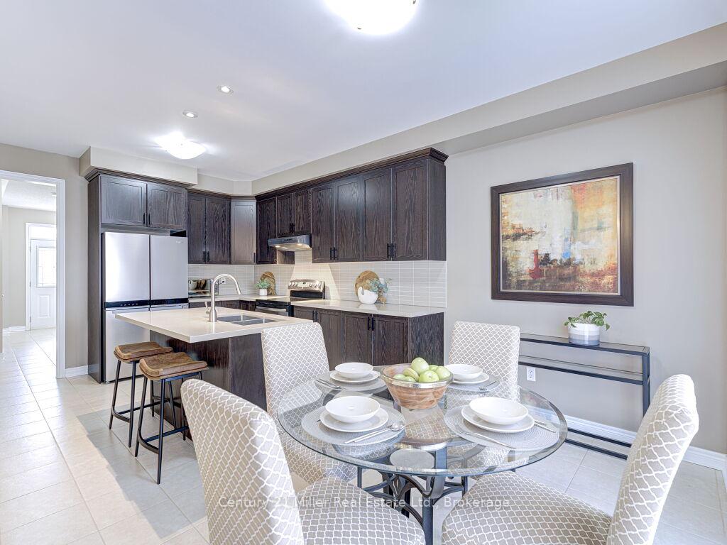 Photo 13 of 3268 Sealey Crescent, Burlington, Alton — HOMEH