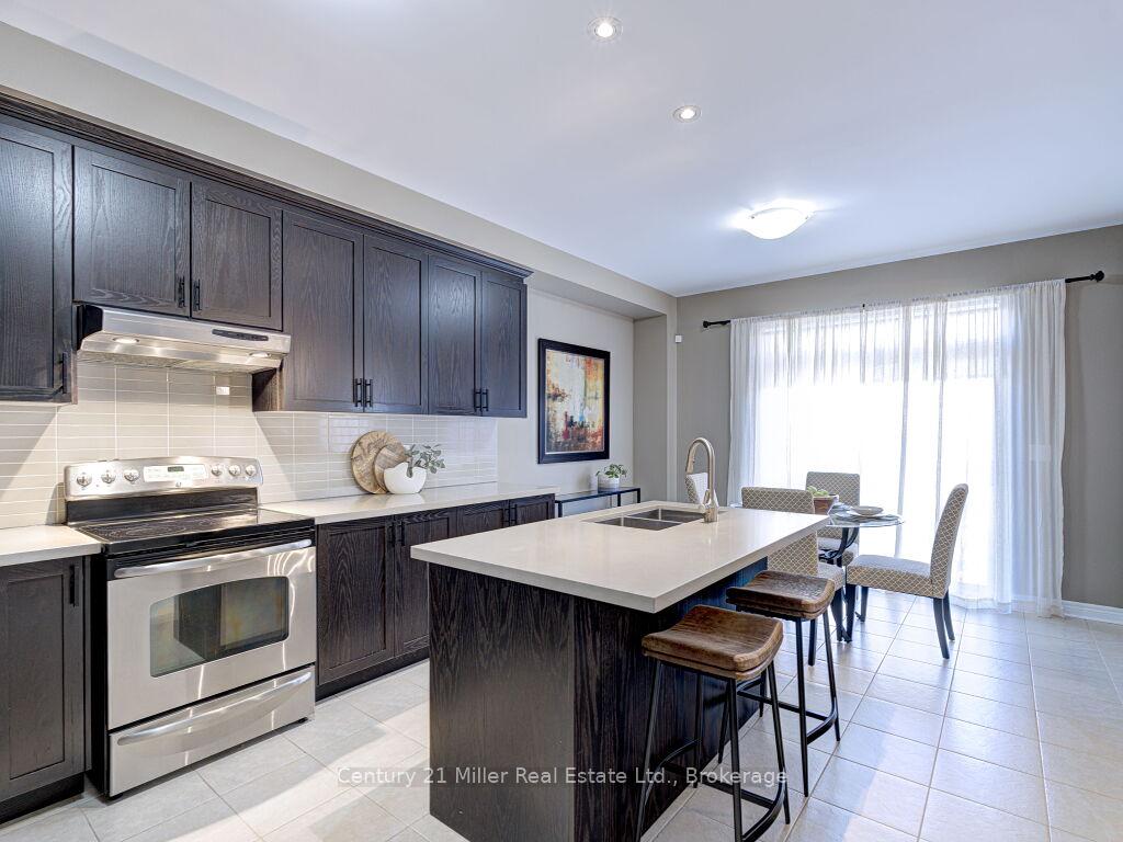 Photo 16 of 3268 Sealey Crescent, Burlington, Alton — HOMEH