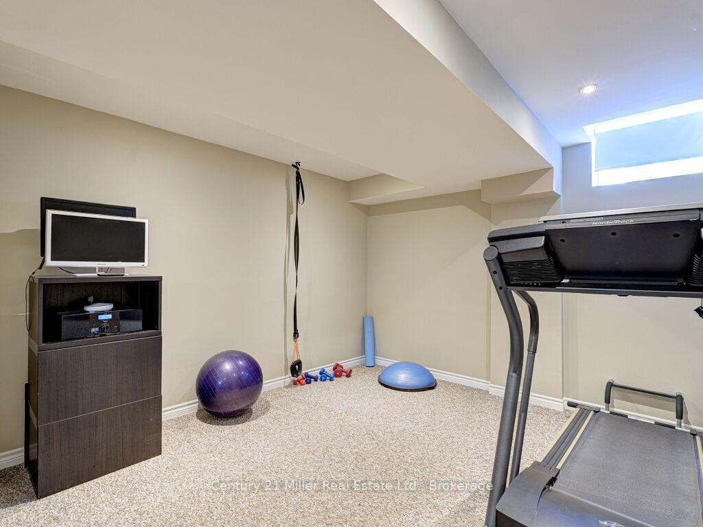 Photo 32 of 3268 Sealey Crescent, Burlington, Alton — HOMEH