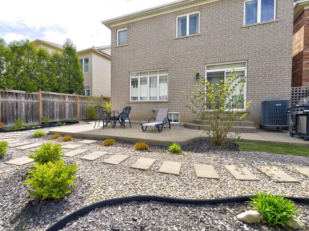 Photo 35 of 3268 Sealey Crescent, Burlington, Alton — HOMEH