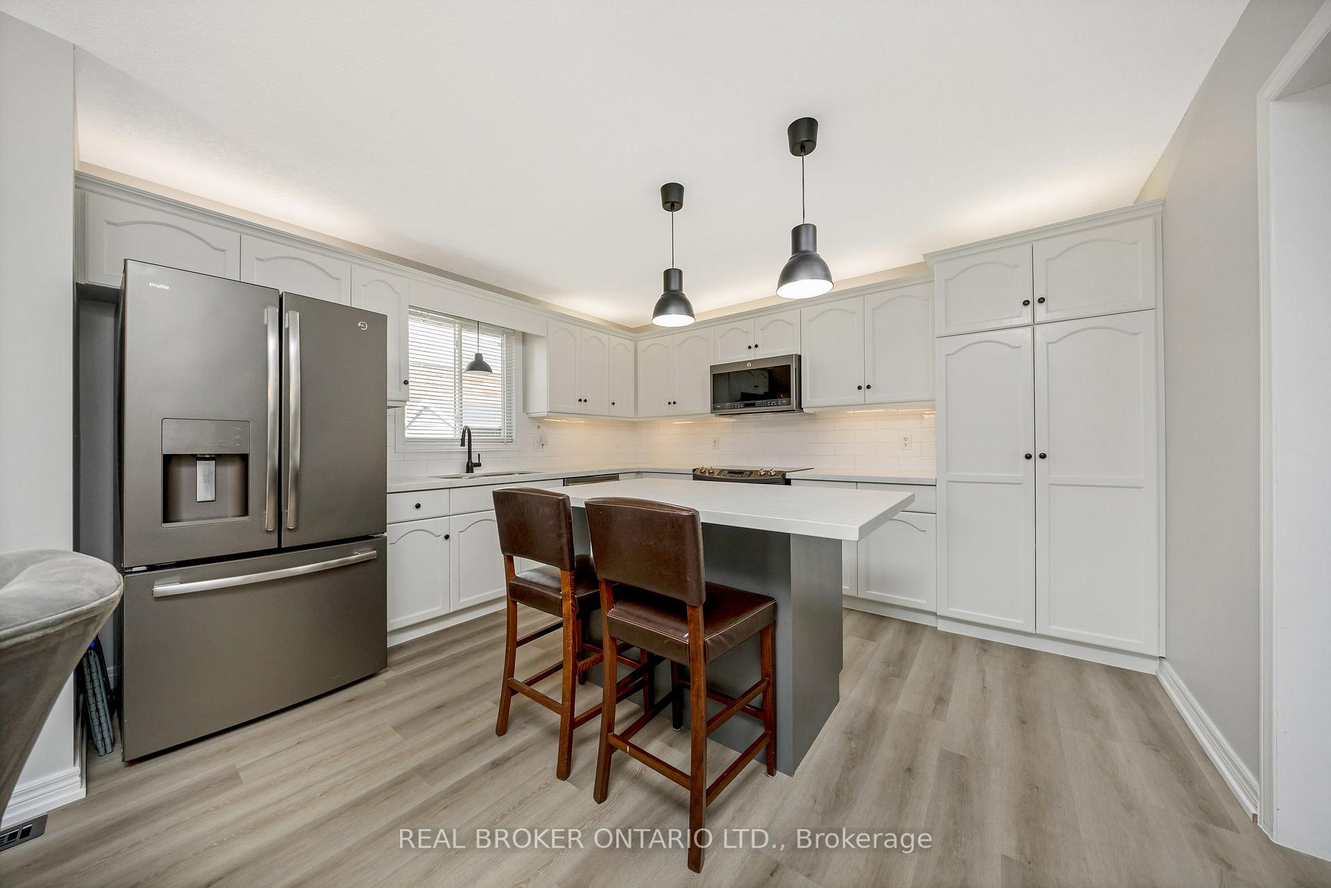 Photo 8 of 12 Sprowl Street, Halton Hills, Acton — HOMEH