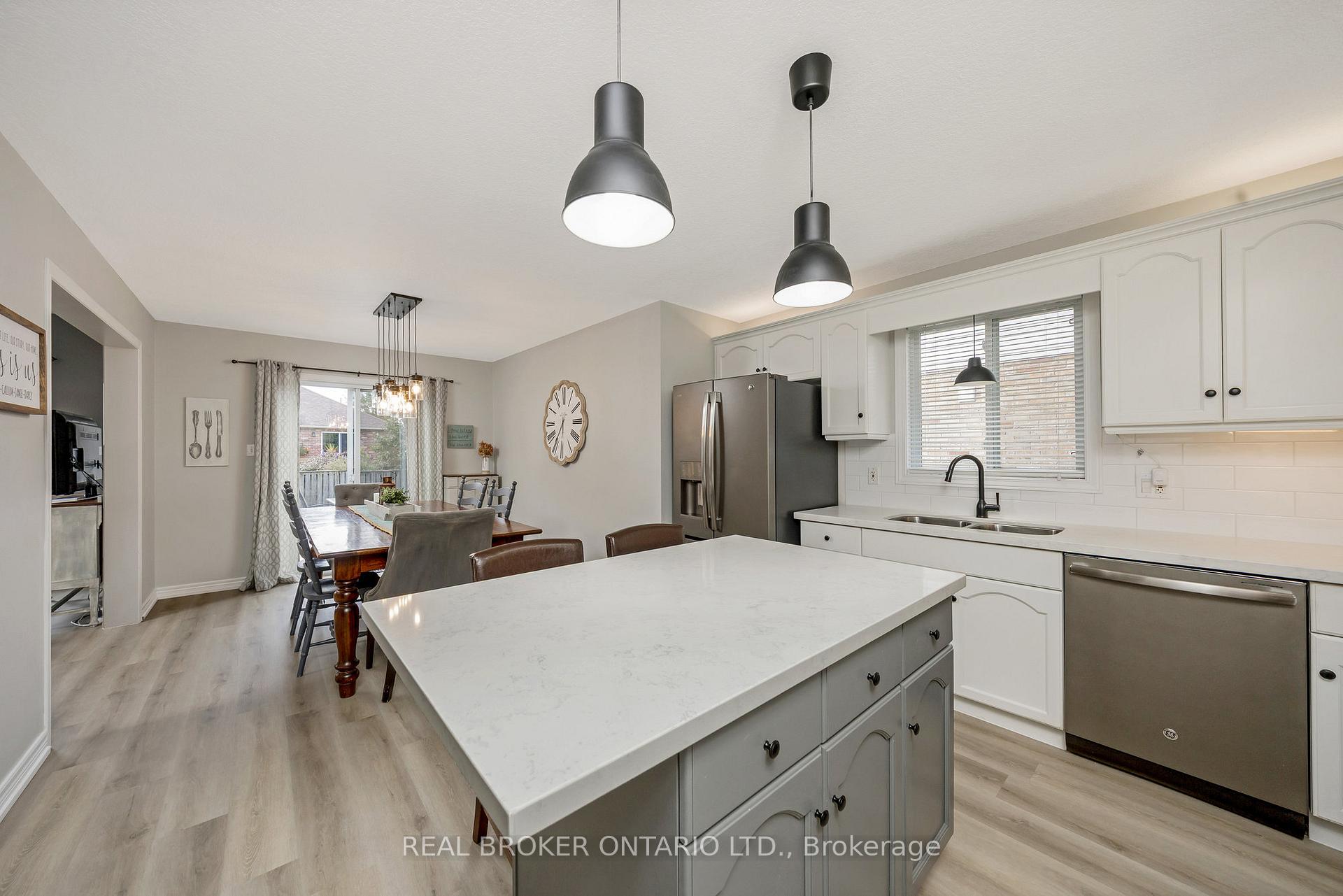 Photo 24 of 12 Sprowl Street, Halton Hills, Acton — HOMEH