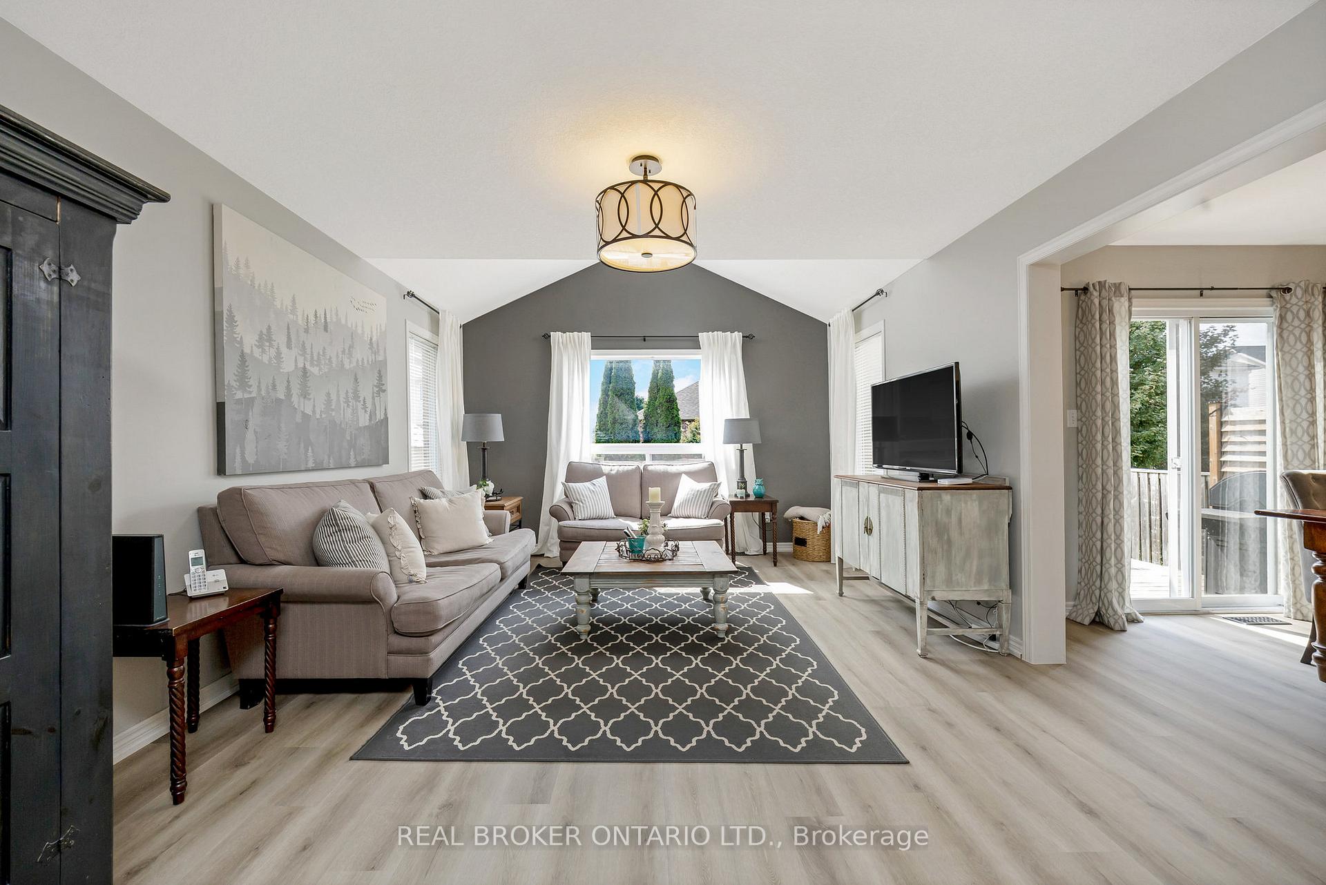 Photo 38 of 12 Sprowl Street, Halton Hills, Acton — HOMEH