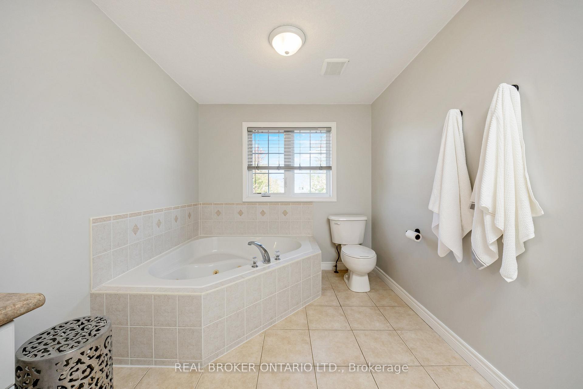 Photo 12 of 12 Sprowl Street, Halton Hills, Acton — HOMEH