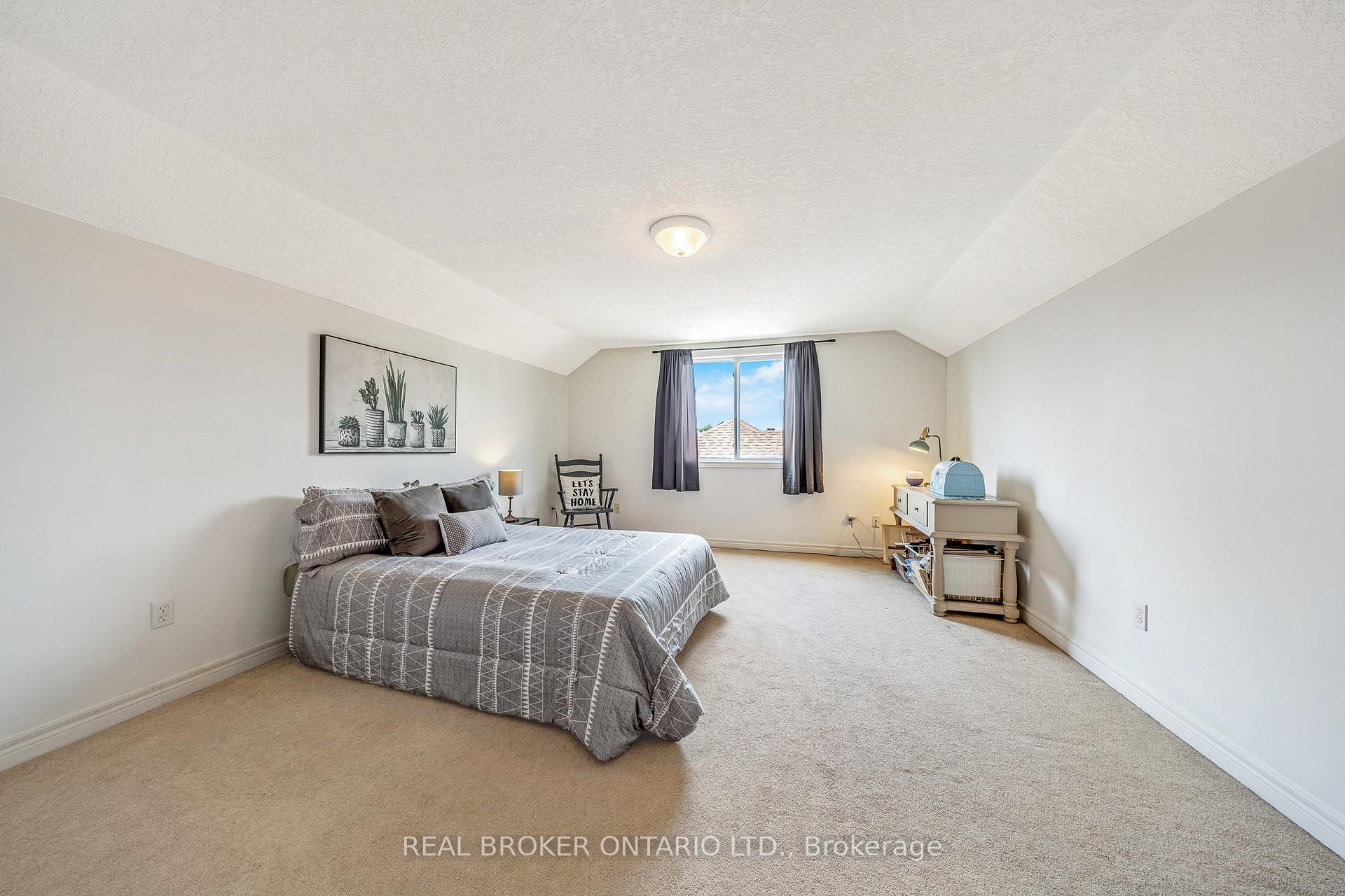 Photo 21 of 12 Sprowl Street, Halton Hills, Acton — HOMEH