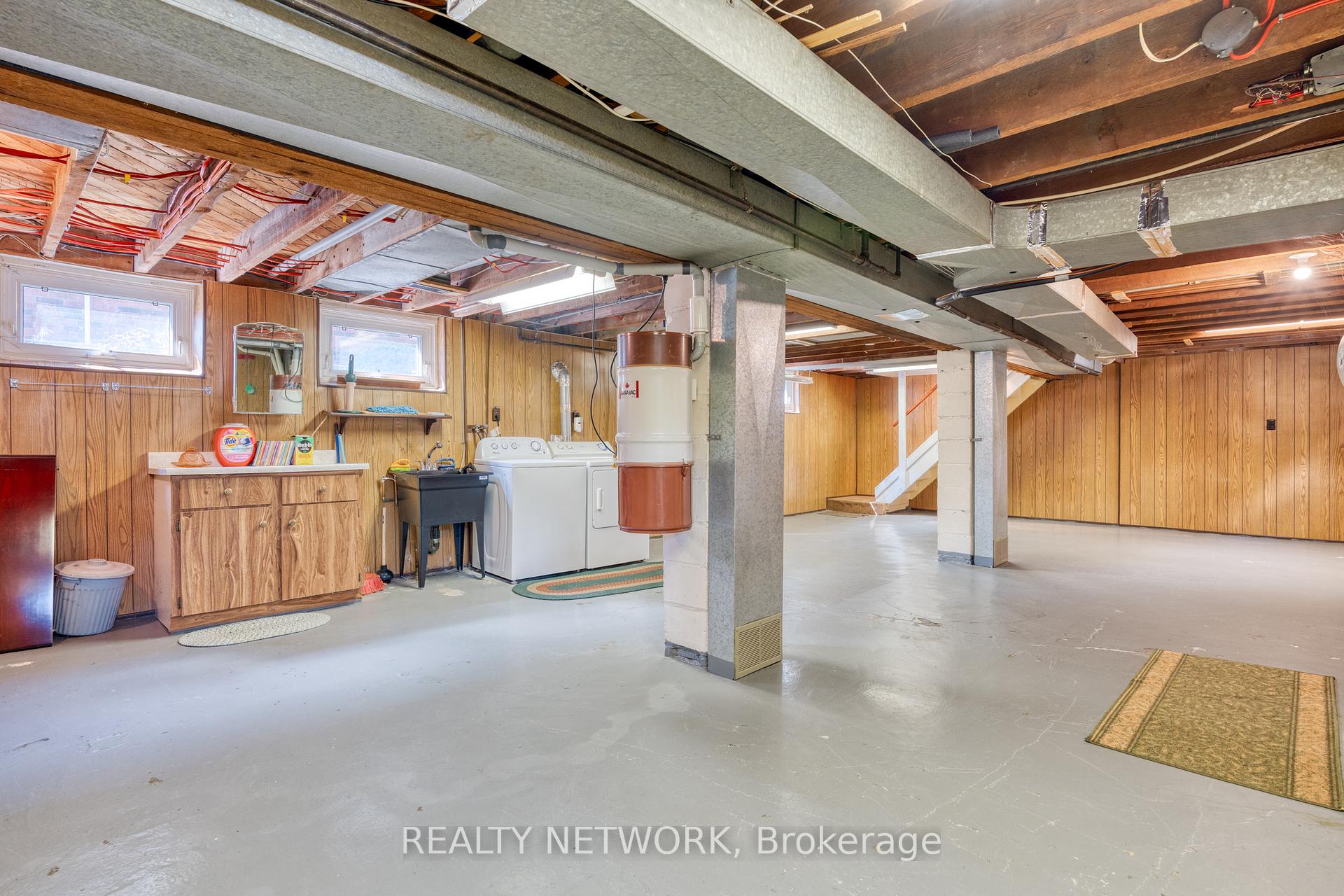 Photo 8 of 102 Barons Avenue S, Hamilton, Bartonville — HOMEH