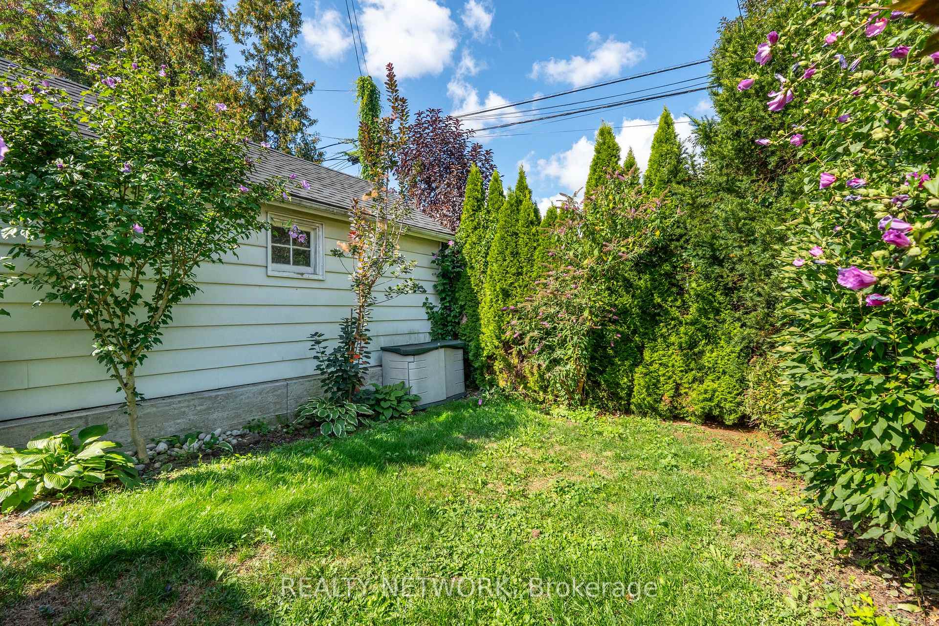 Photo 28 of 102 Barons Avenue S, Hamilton, Bartonville — HOMEH