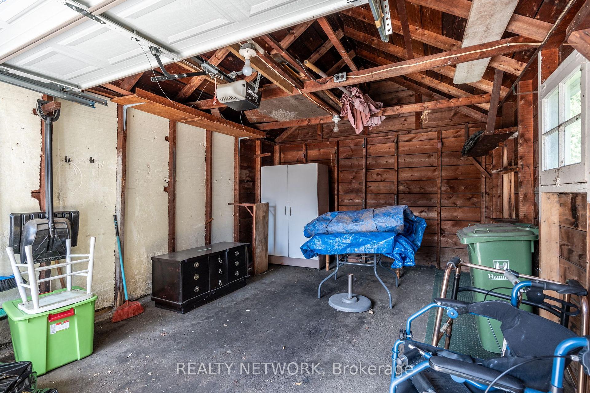 Photo 24 of 102 Barons Avenue S, Hamilton, Bartonville — HOMEH