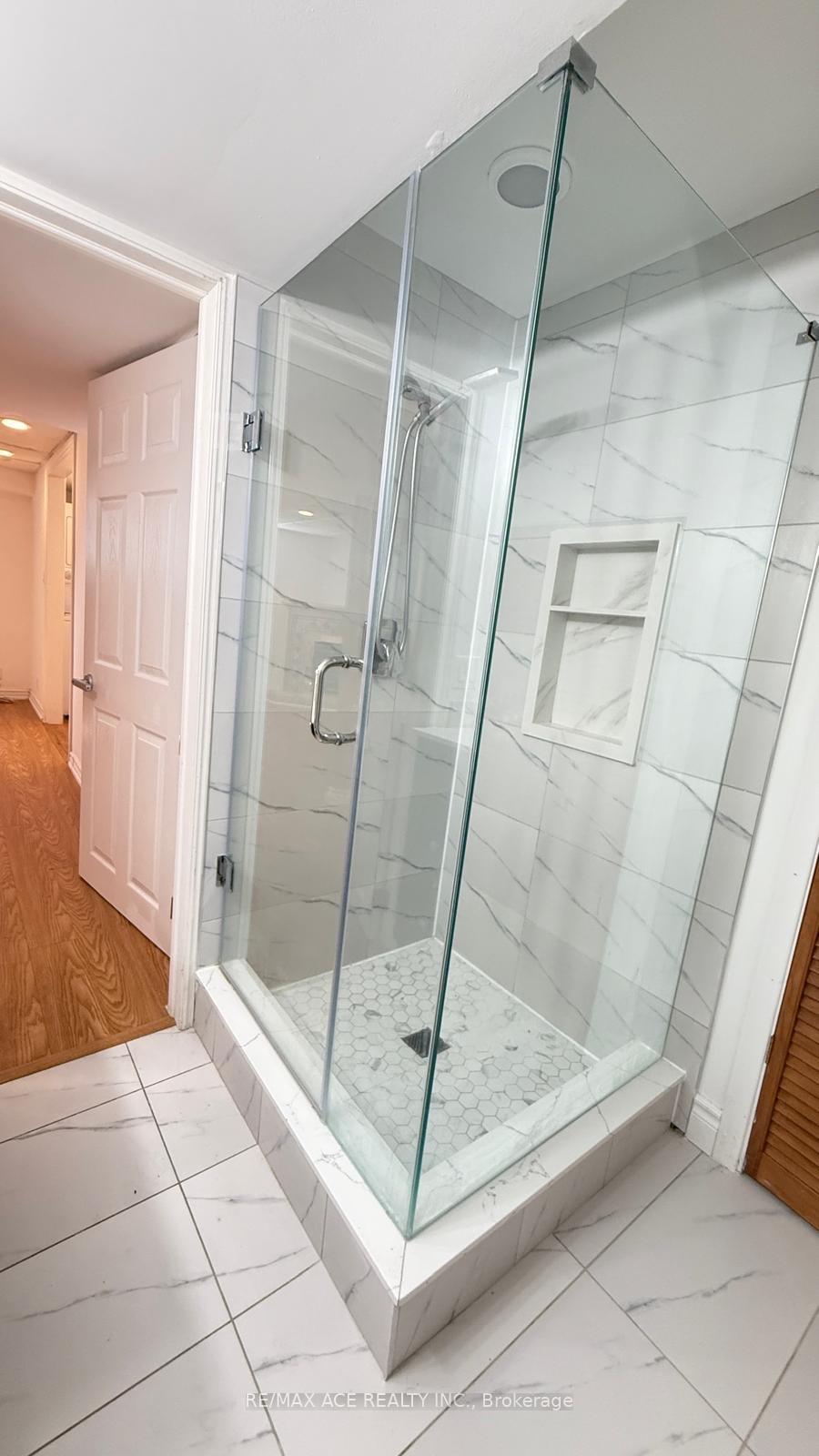 Photo 3 of Unit Bsmt, 64 Marlow Crescent, Markham, Markville — HOMEH