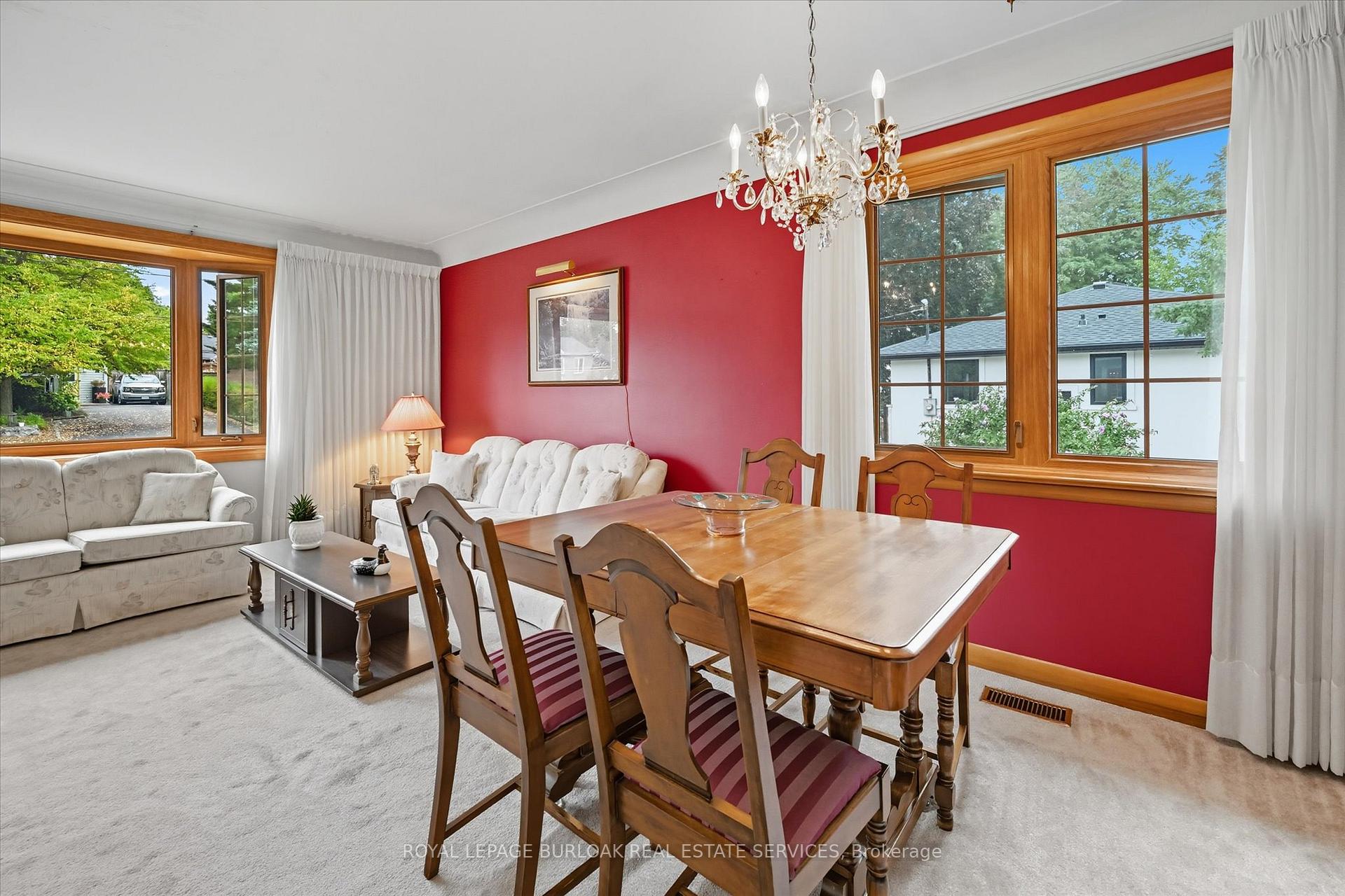 Photo 21 of 13 James Street, Hamilton, Waterdown — HOMEH