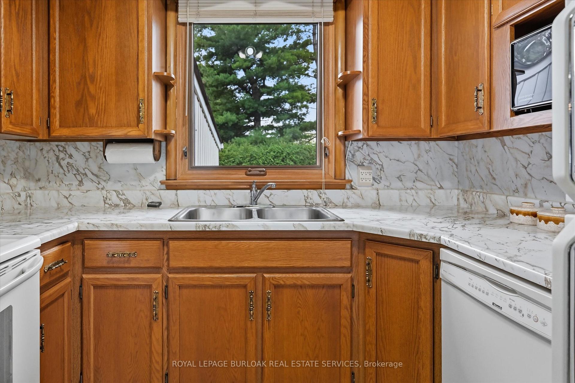 Photo 13 of 13 James Street, Hamilton, Waterdown — HOMEH