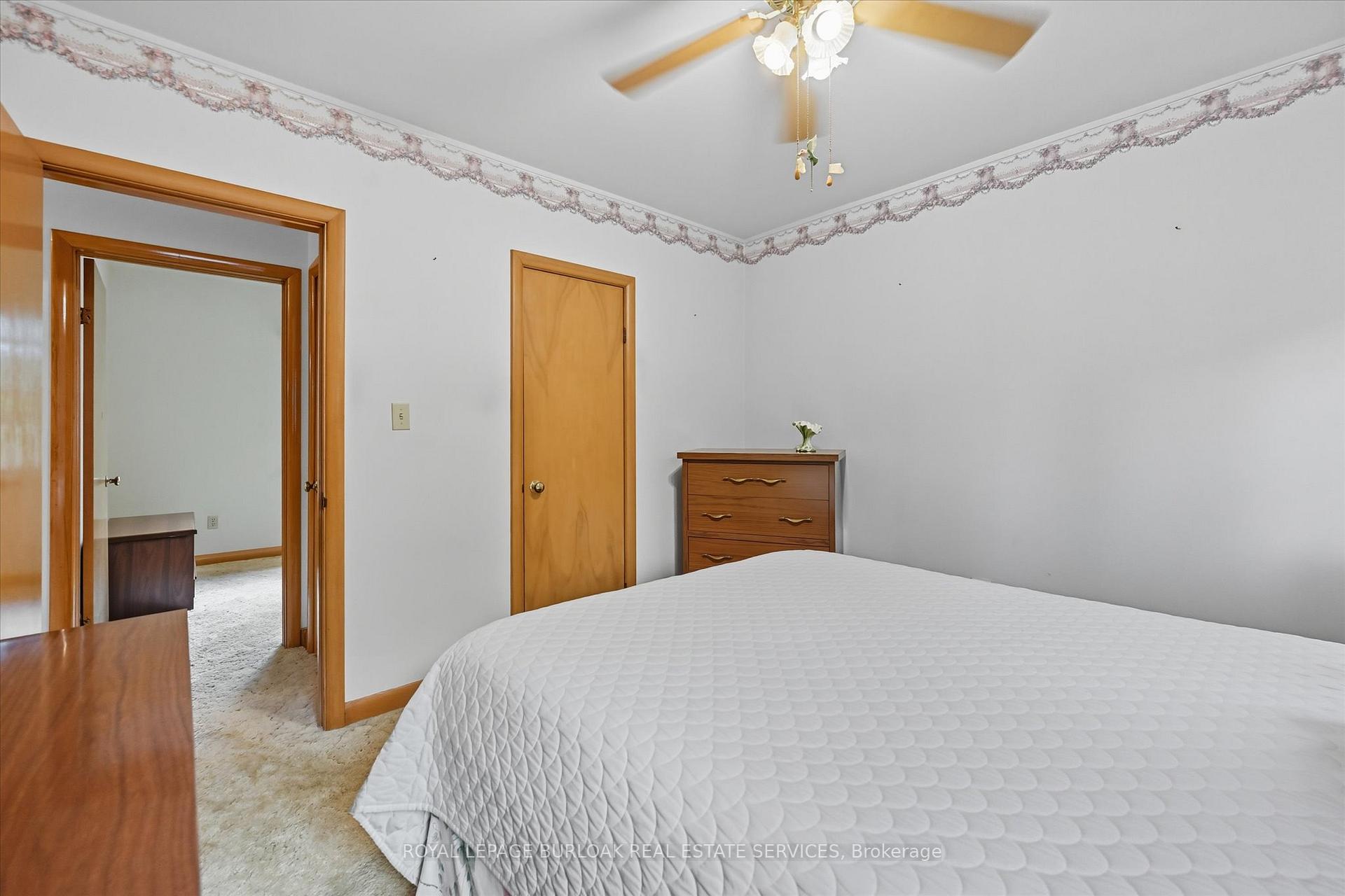 Photo 28 of 13 James Street, Hamilton, Waterdown — HOMEH