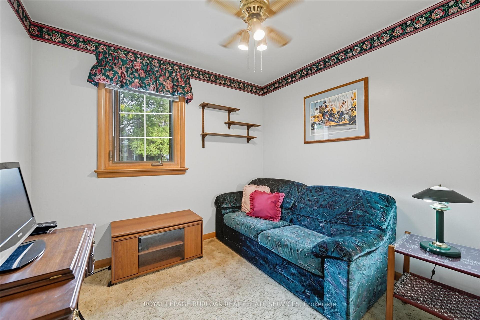 Photo 7 of 13 James Street, Hamilton, Waterdown — HOMEH