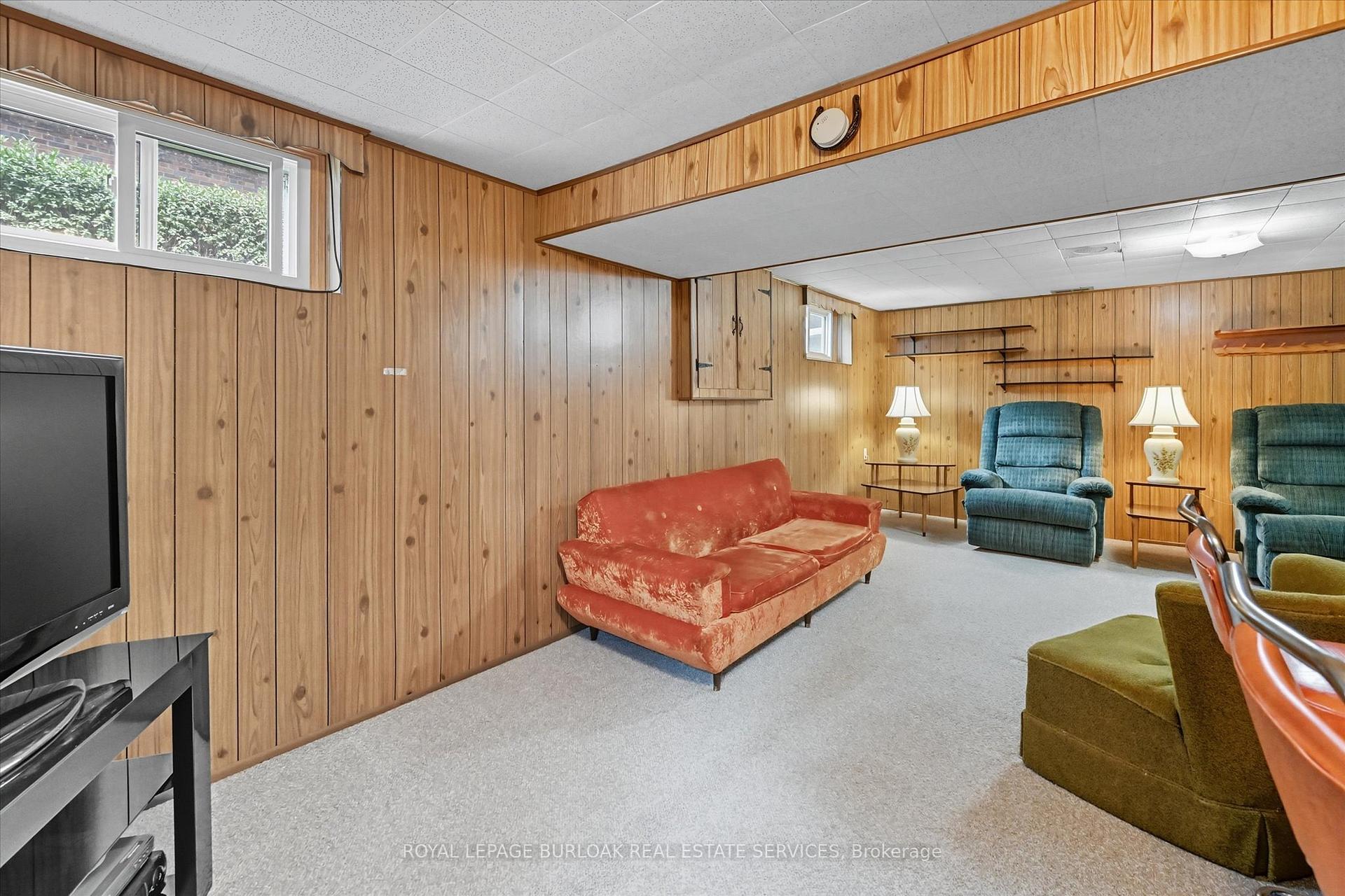 Photo 12 of 13 James Street, Hamilton, Waterdown — HOMEH