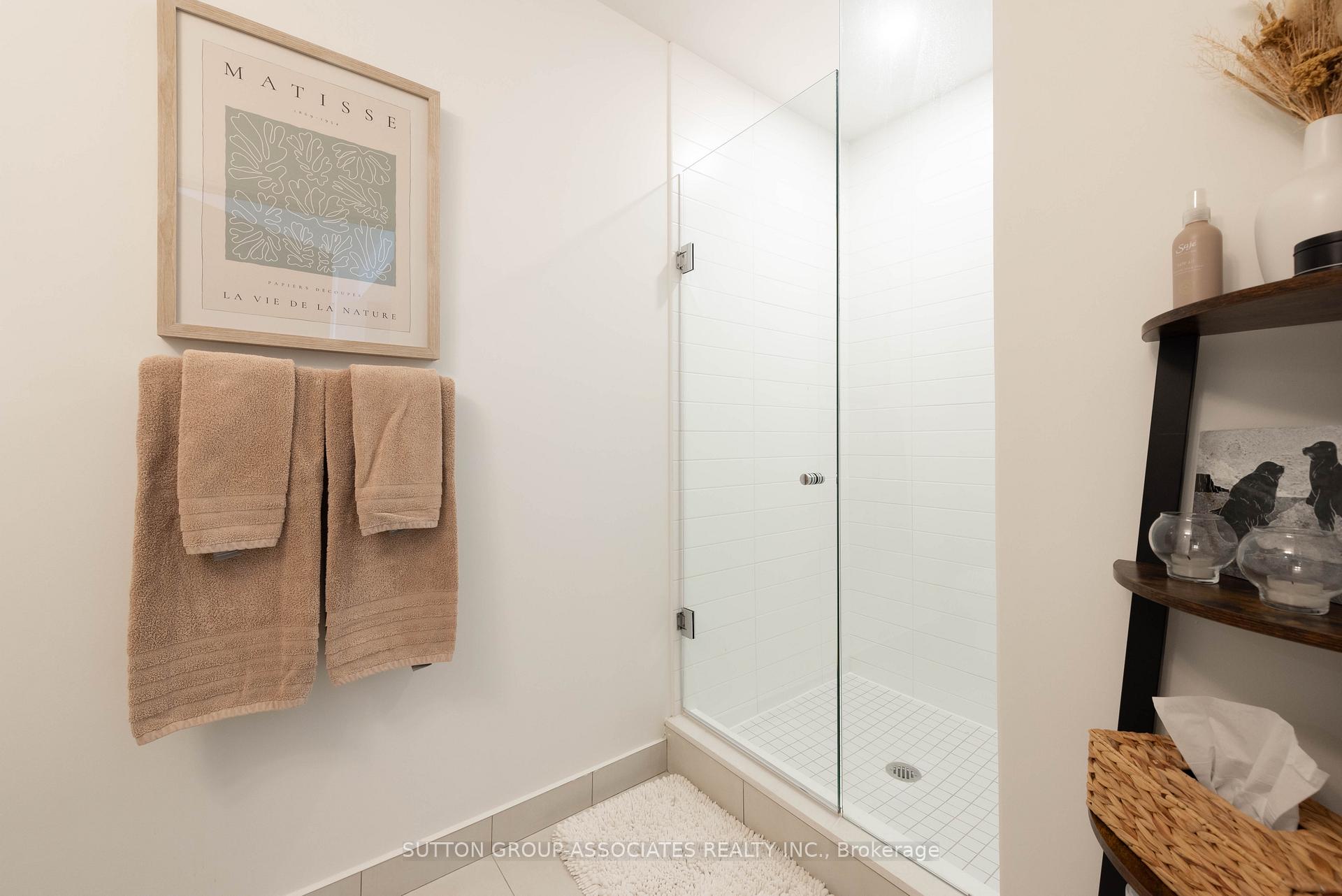 Photo 8 of Unit 1702, 576 Front Street W, Toronto, Waterfront Communities — HOMEH