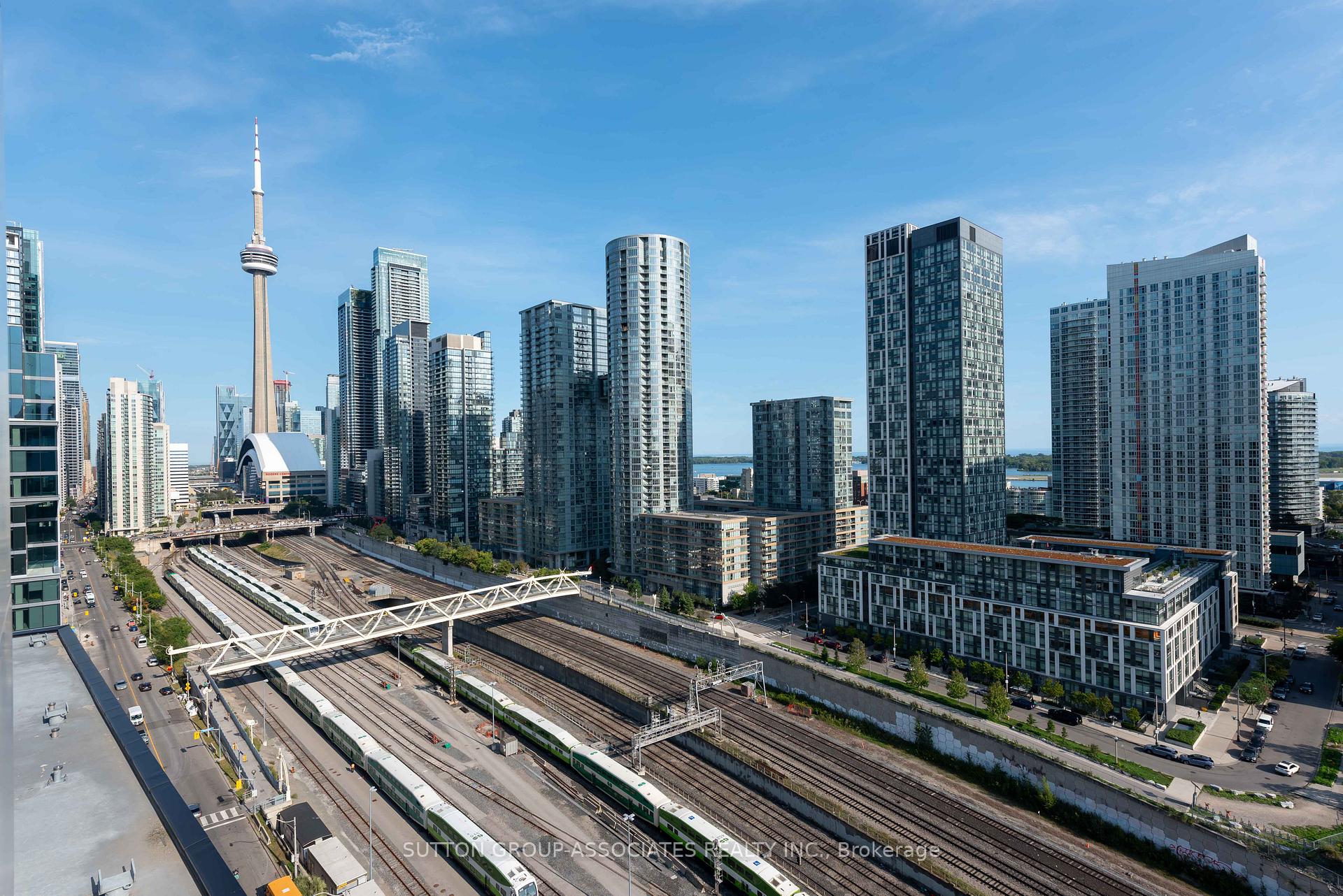 Photo 15 of Unit 1702, 576 Front Street W, Toronto, Waterfront Communities — HOMEH
