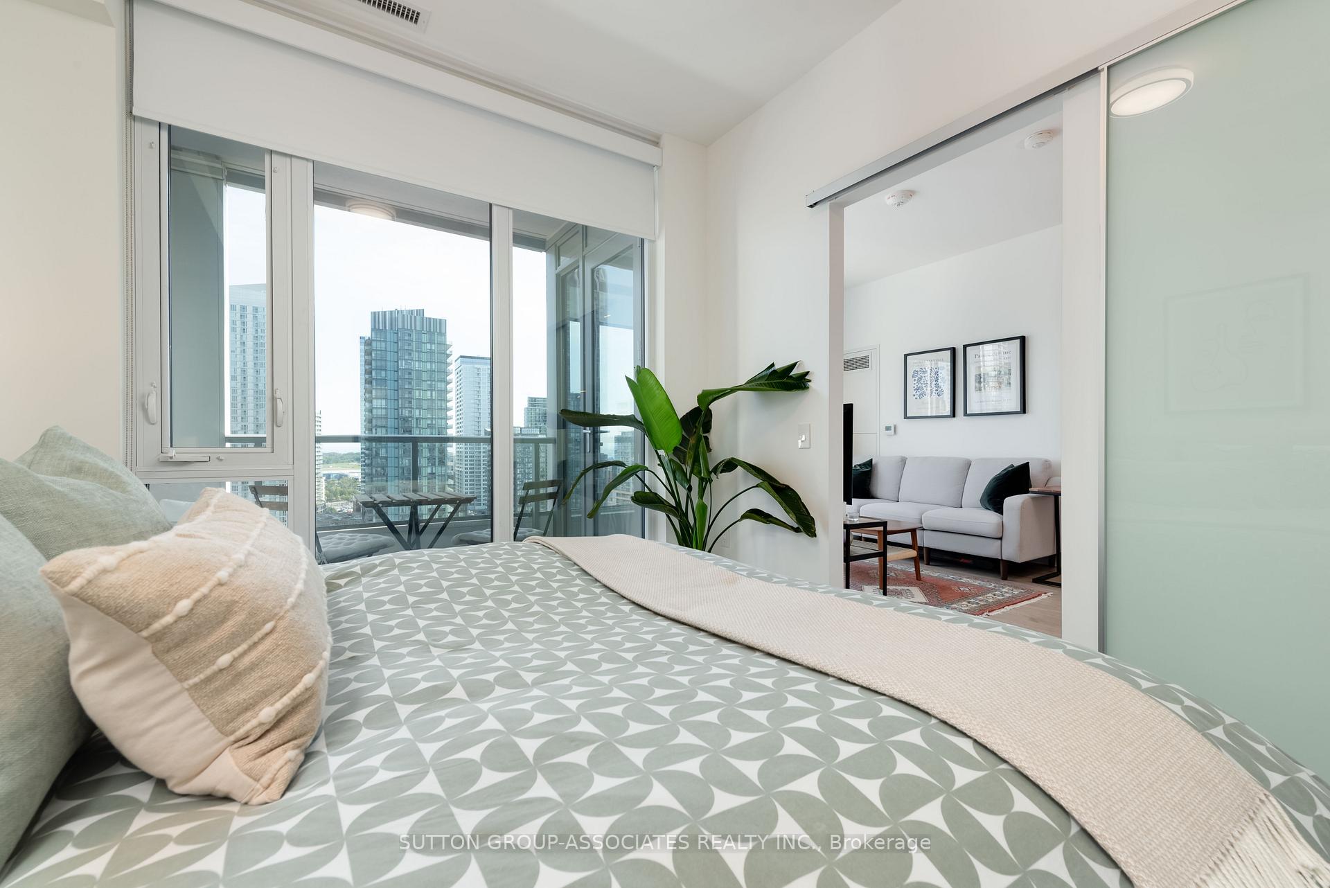 Photo 22 of Unit 1702, 576 Front Street W, Toronto, Waterfront Communities — HOMEH