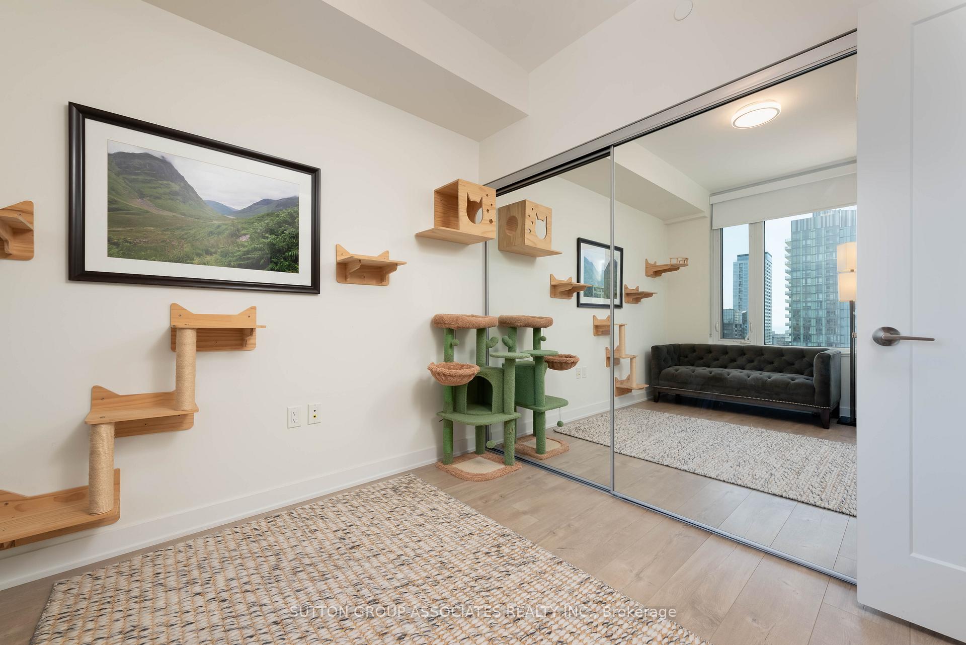 Photo 10 of Unit 1702, 576 Front Street W, Toronto, Waterfront Communities — HOMEH