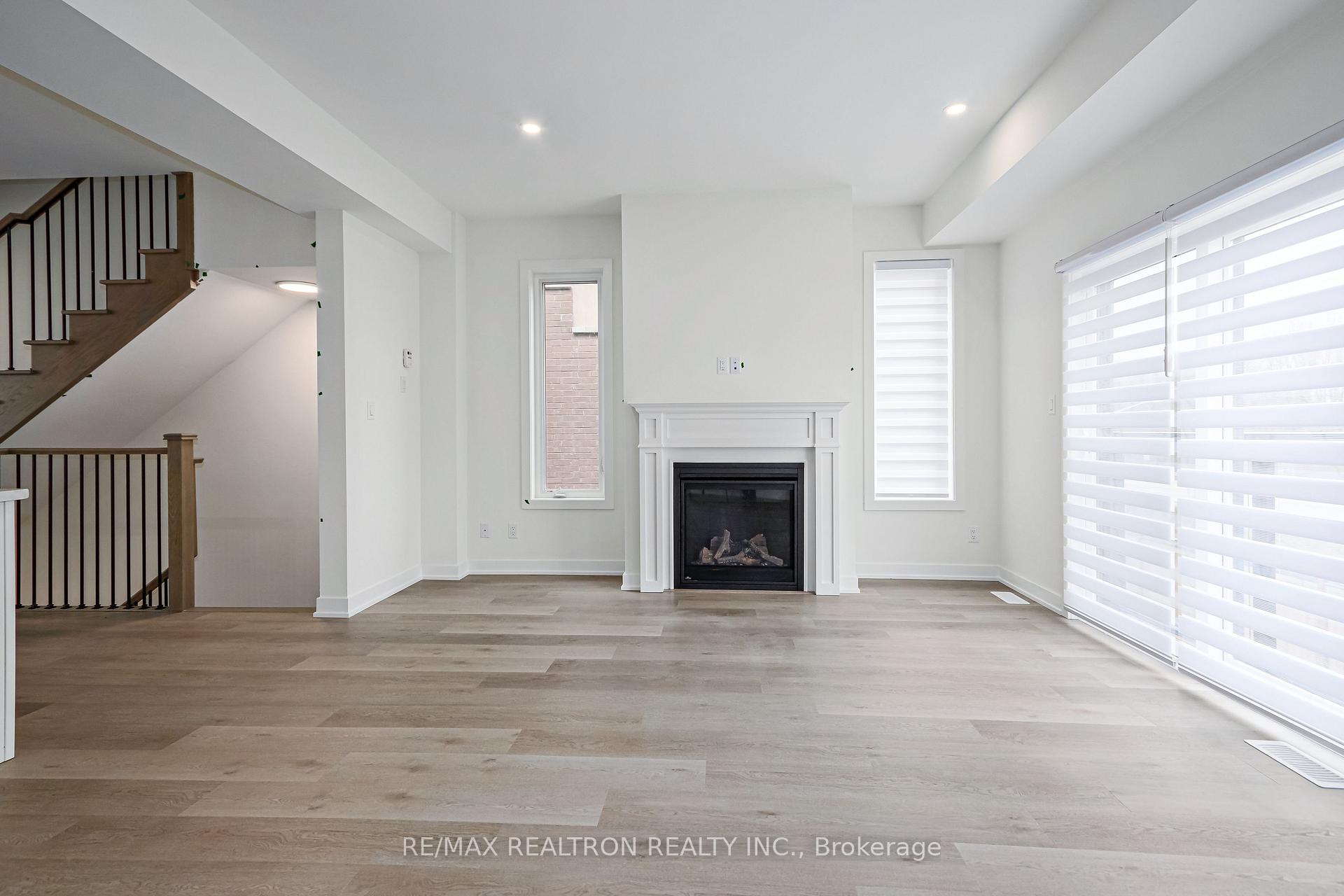 Photo 1 of 52 Winters Crescent, Collingwood — HOMEH
