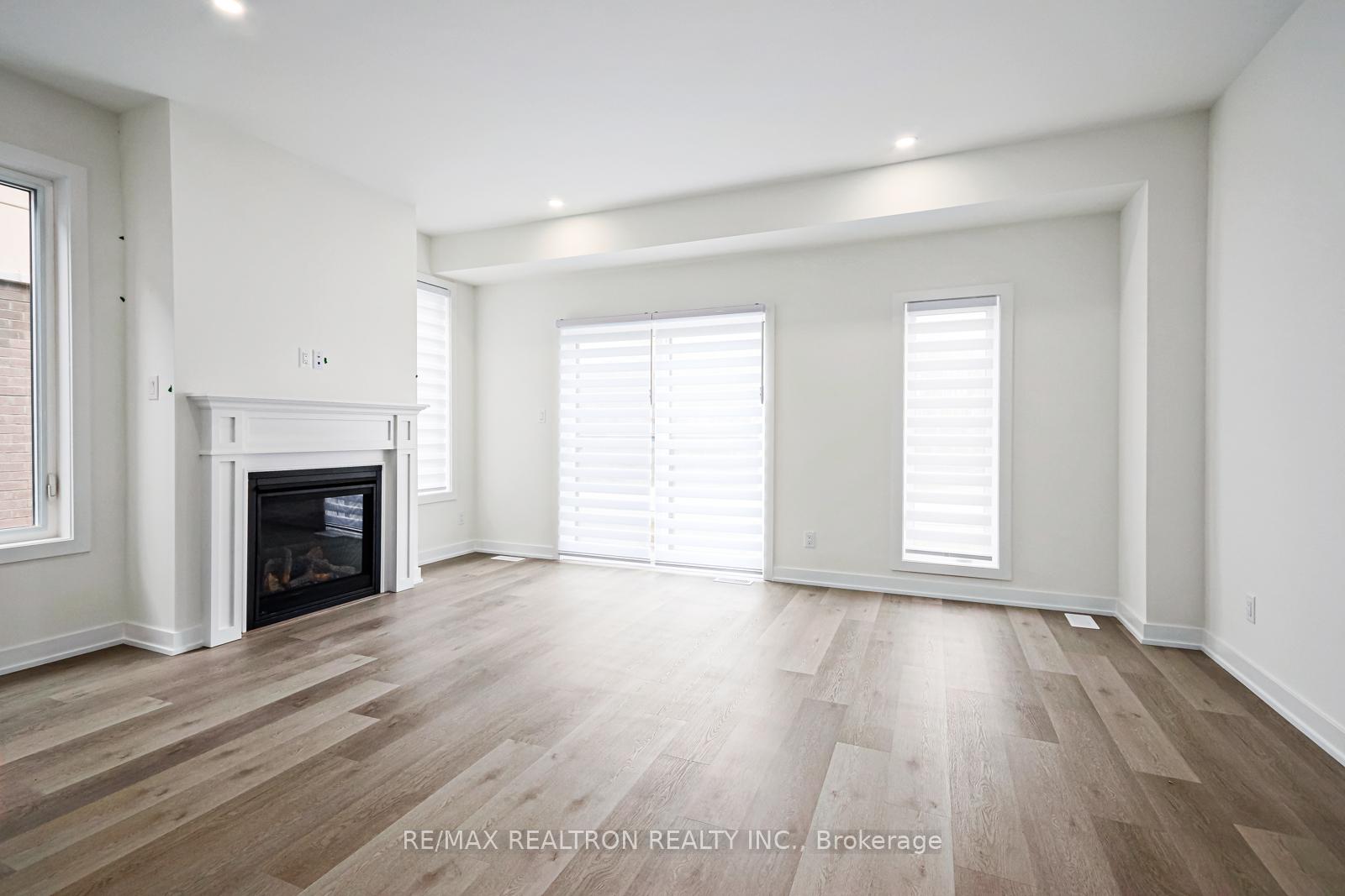 Photo 11 of 52 Winters Crescent, Collingwood — HOMEH
