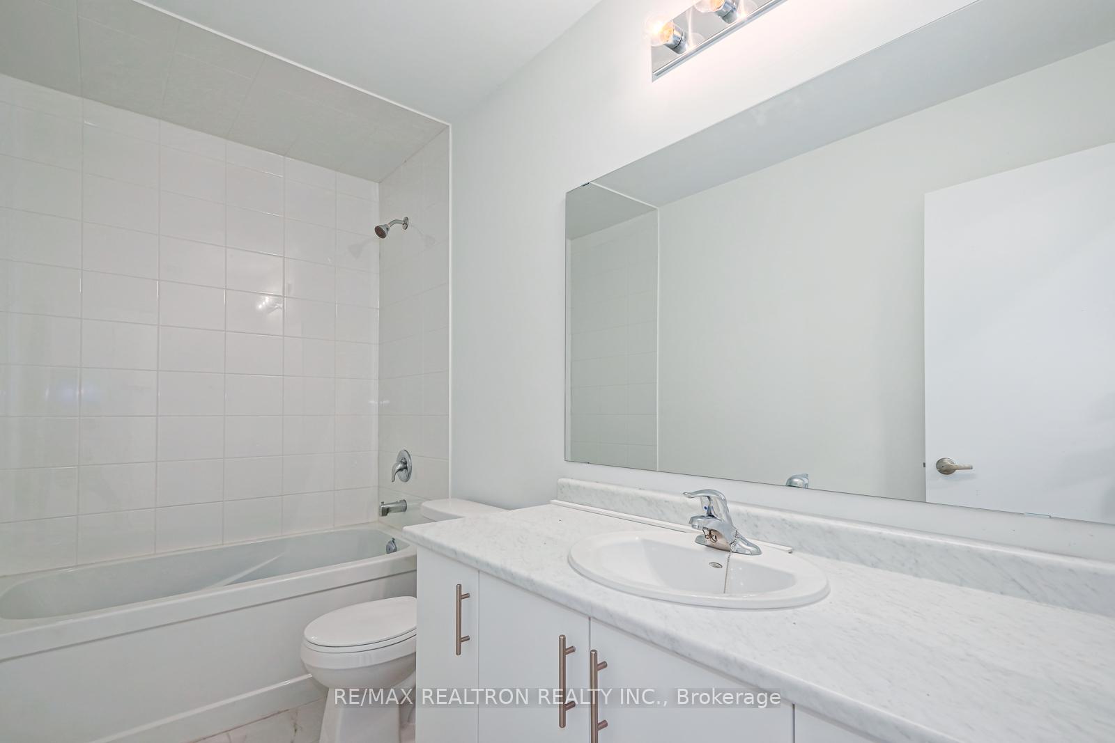 Photo 16 of 52 Winters Crescent, Collingwood — HOMEH