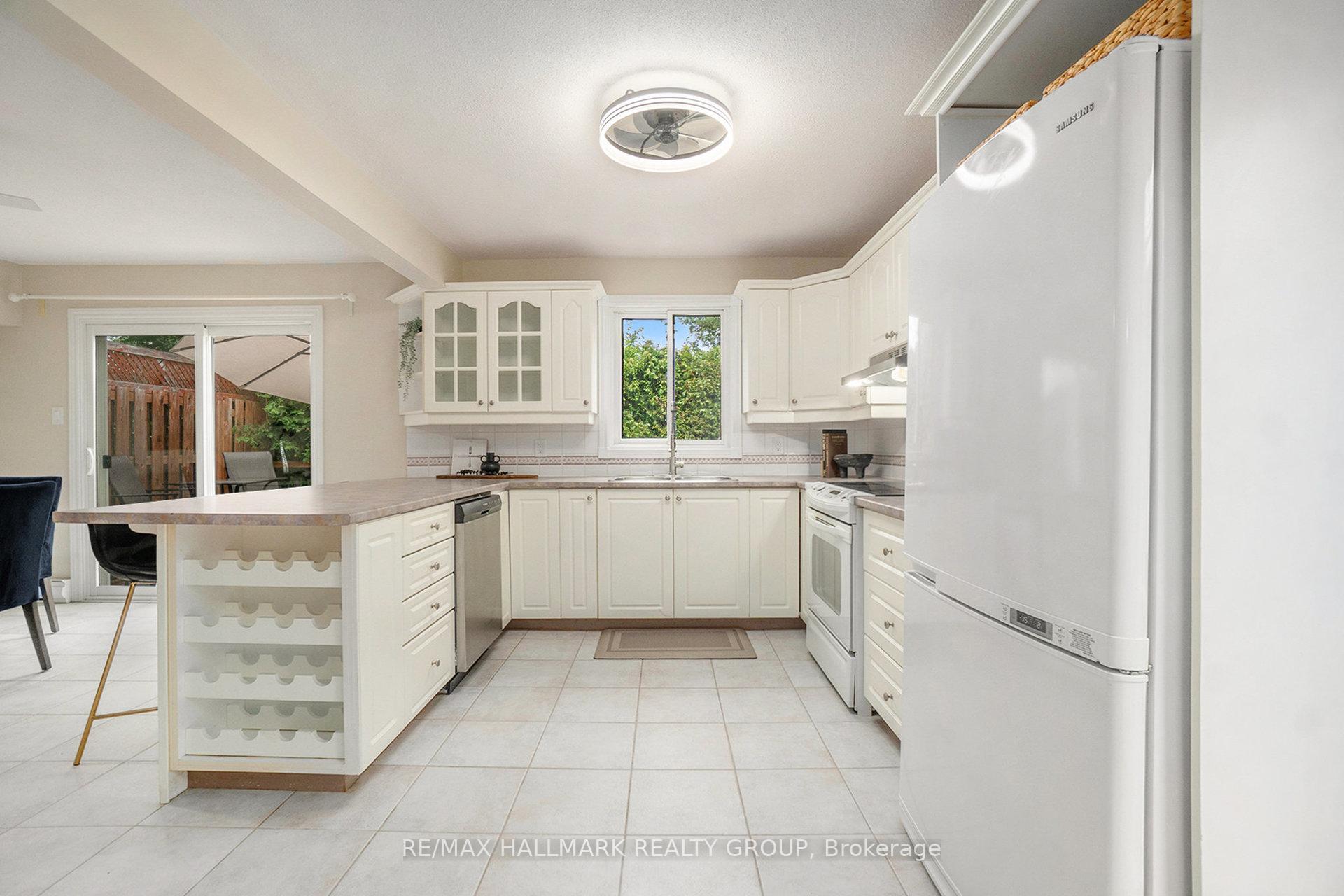 Photo 9 of 1611 Belcourt Boulevard, Ottawa, Orleans/Sunridge — HOMEH