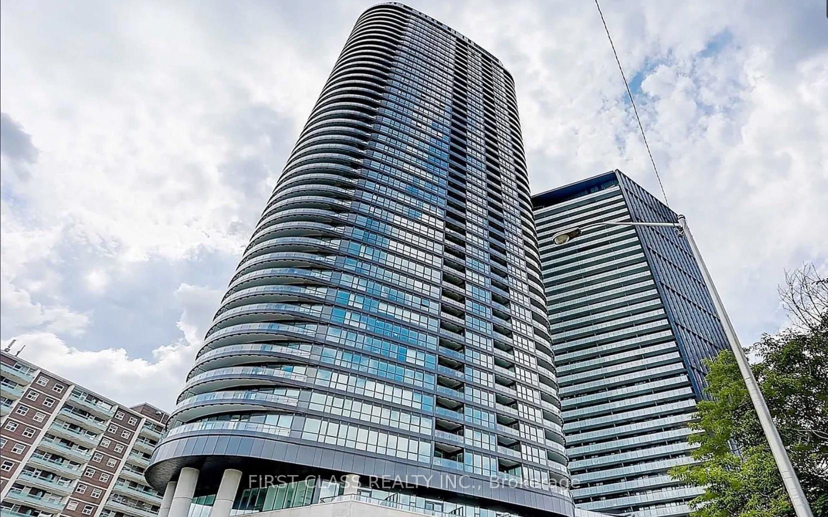 Front of Unit 3517, 585 Bloor Street E
