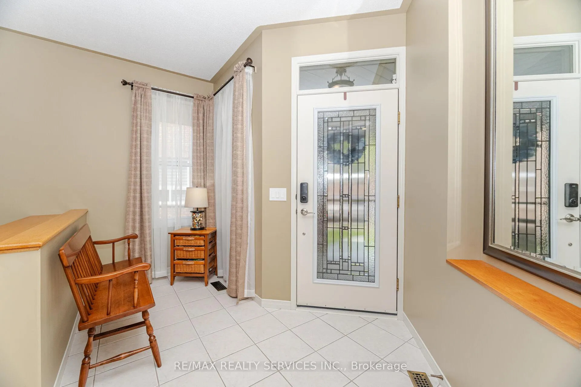 Photo 4 of 8 Inwood Place, Brampton, Sandringham-Wellington — HOMEH