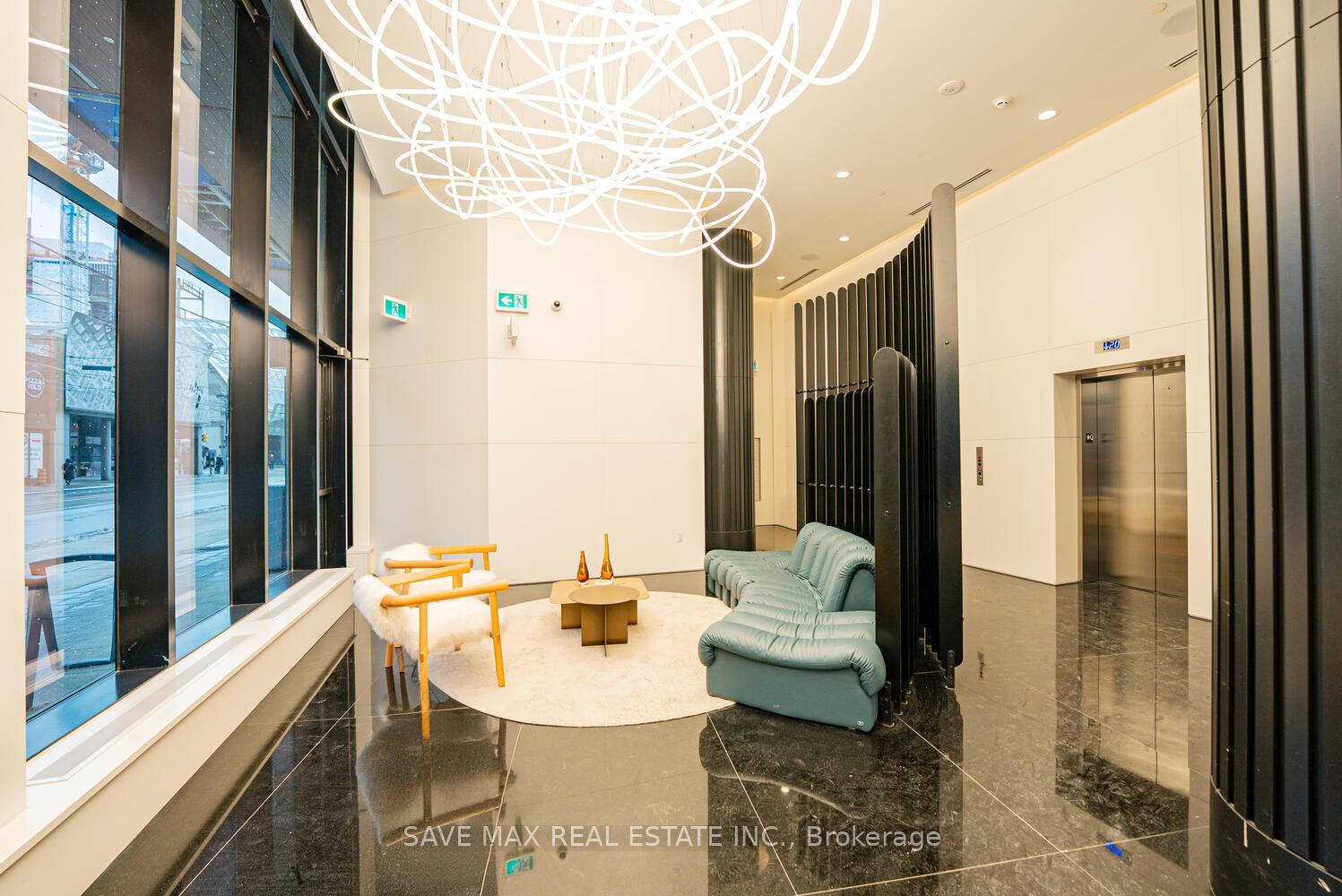 Photo 6 of Unit PH 11, 280 Dundas Street W, Toronto, Kensington-Chinatown — HOMEH