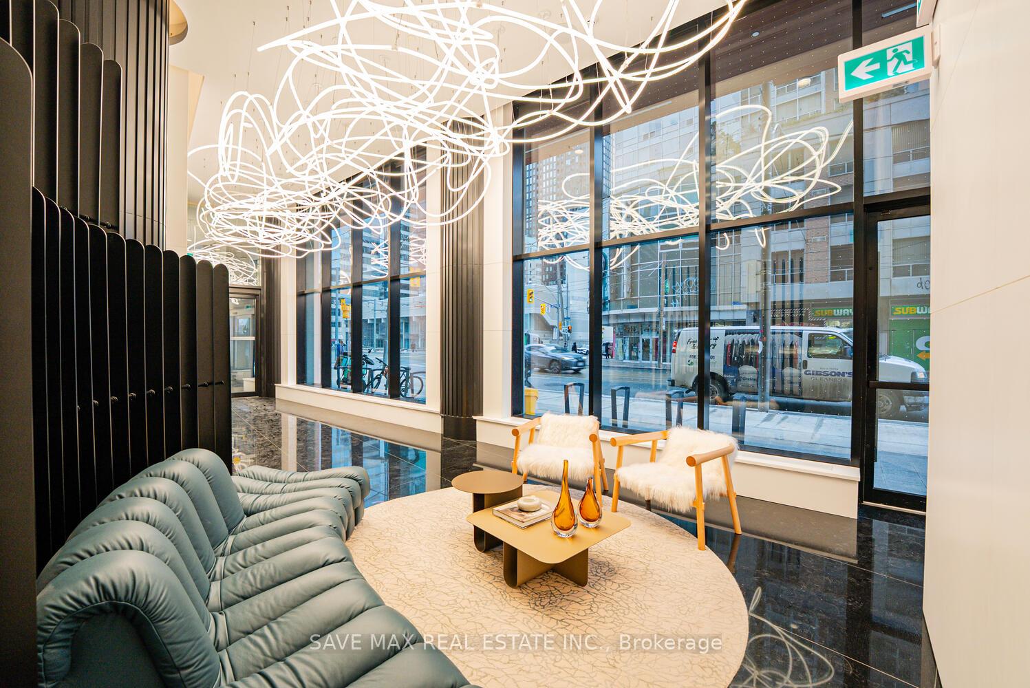 Photo 7 of Unit PH 11, 280 Dundas Street W, Toronto, Kensington-Chinatown — HOMEH